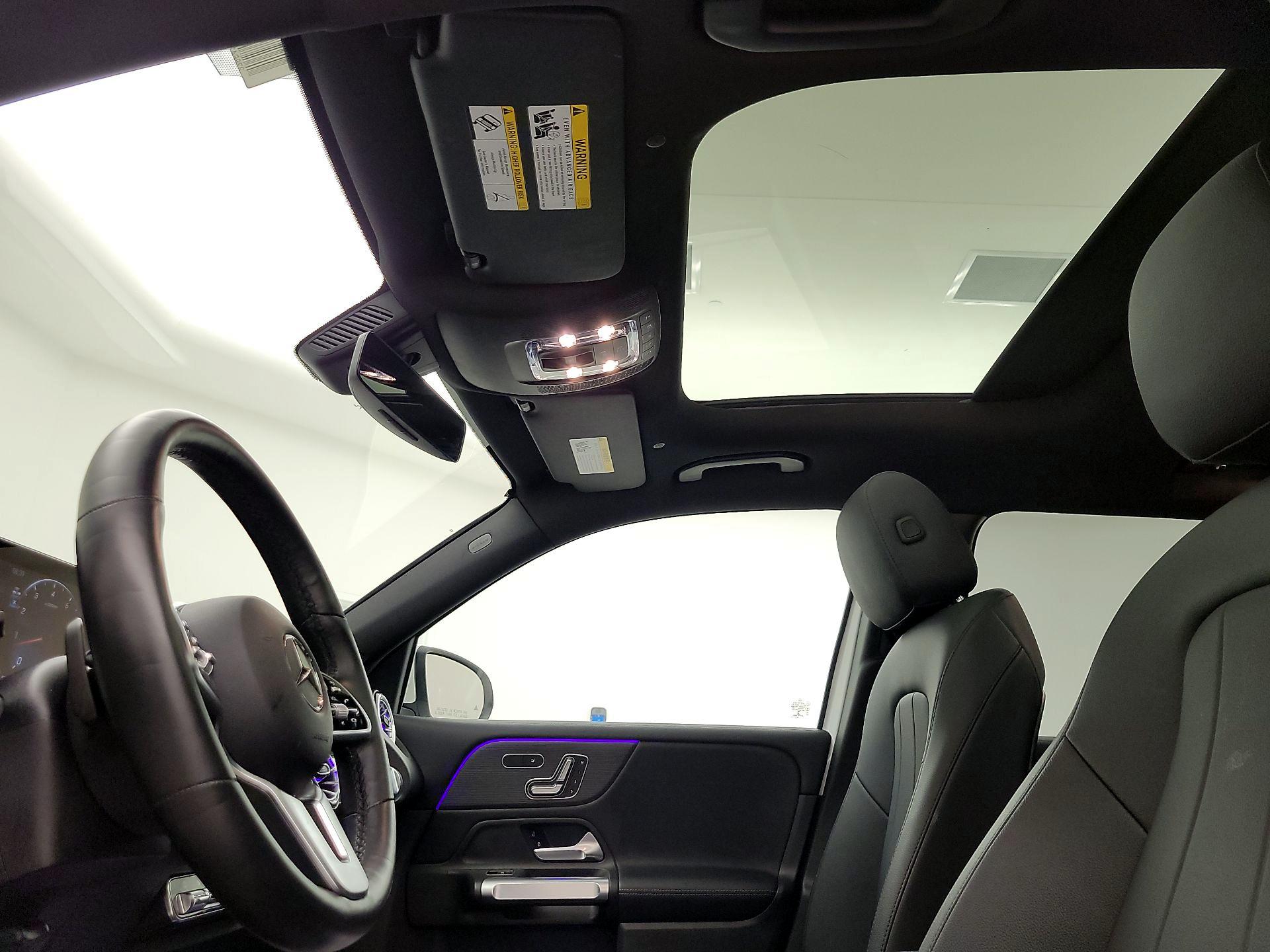 Thumbnail: 2023 Mercedes-Benz GLB - 19