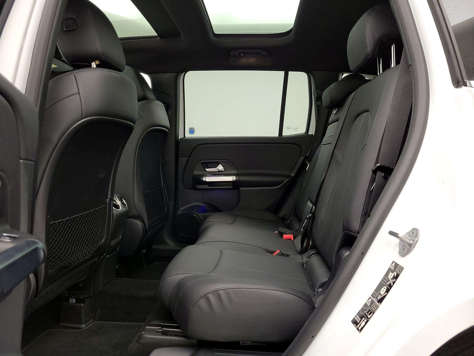 Thumbnail: 2023 Mercedes-Benz GLB - 20