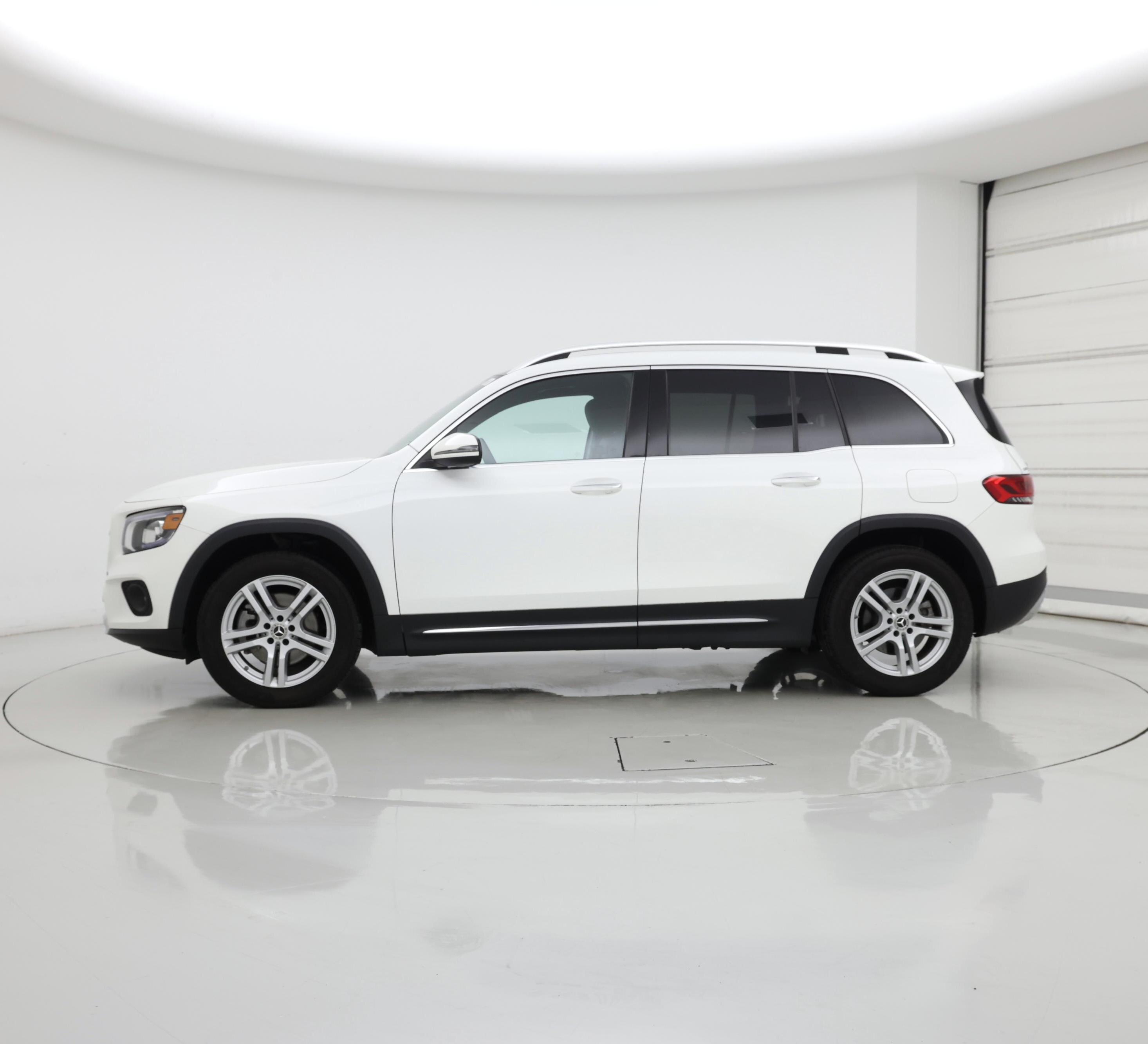 Thumbnail: 2023 Mercedes-Benz GLB - 3