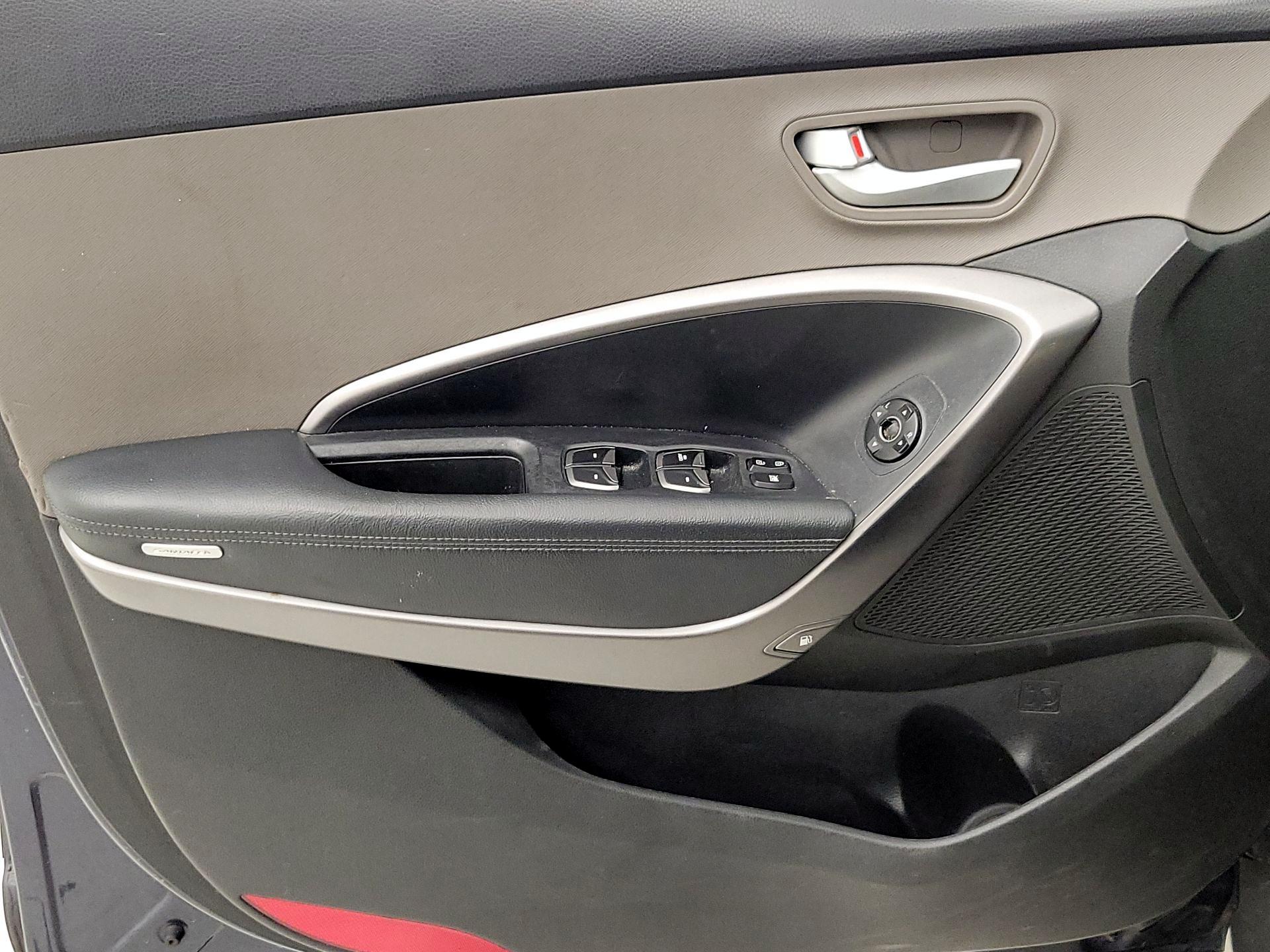 Thumbnail: 2014 Hyundai Santa Fe - 12