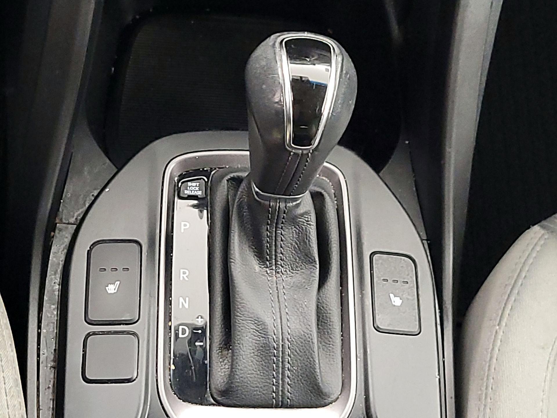 Thumbnail: 2014 Hyundai Santa Fe - 17