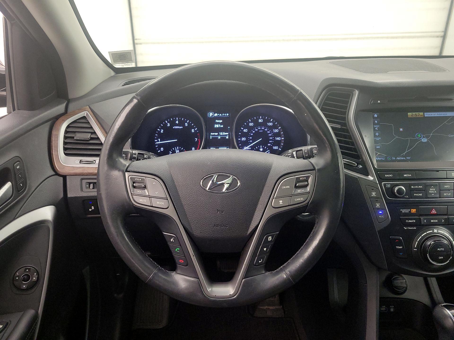 Thumbnail: 2017 Hyundai Santa Fe - 10