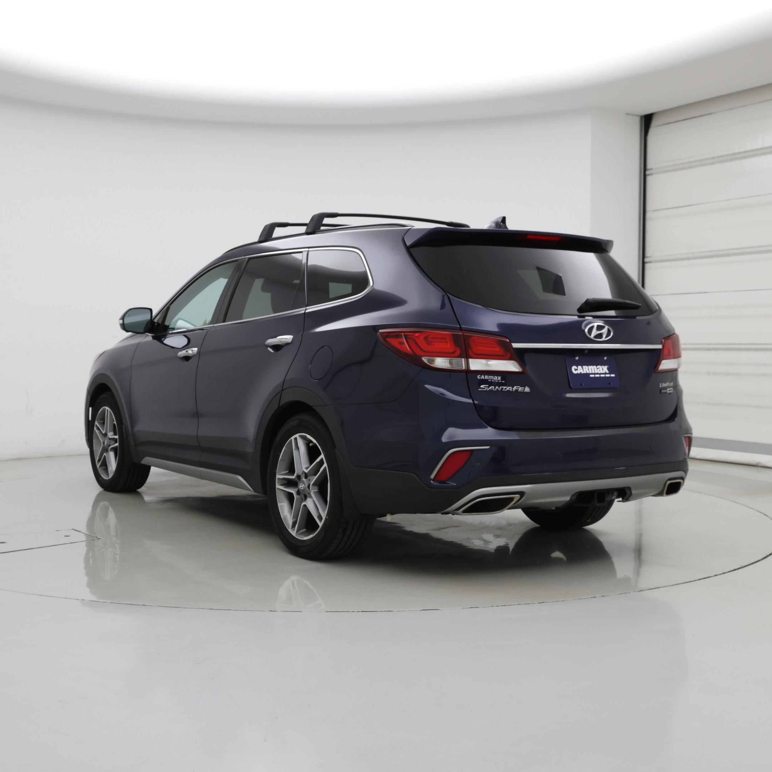 Thumbnail: 2017 Hyundai Santa Fe - 2