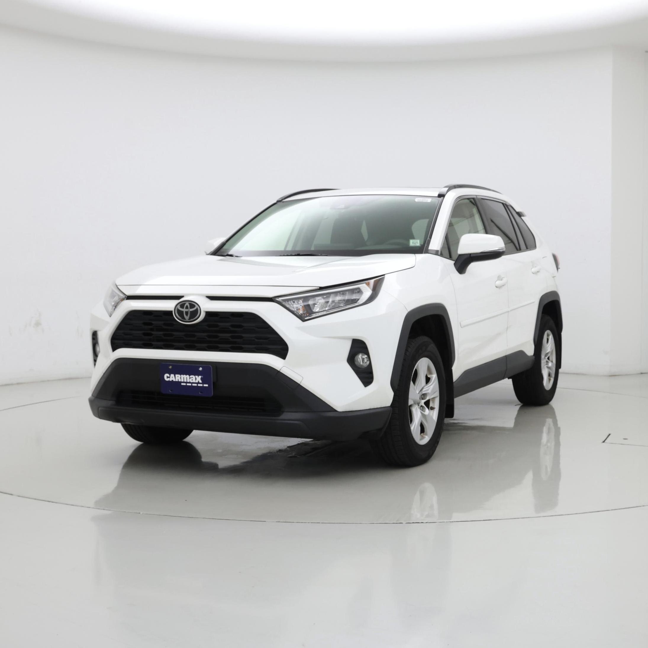 Thumbnail: 2019 Toyota RAV4 - 4
