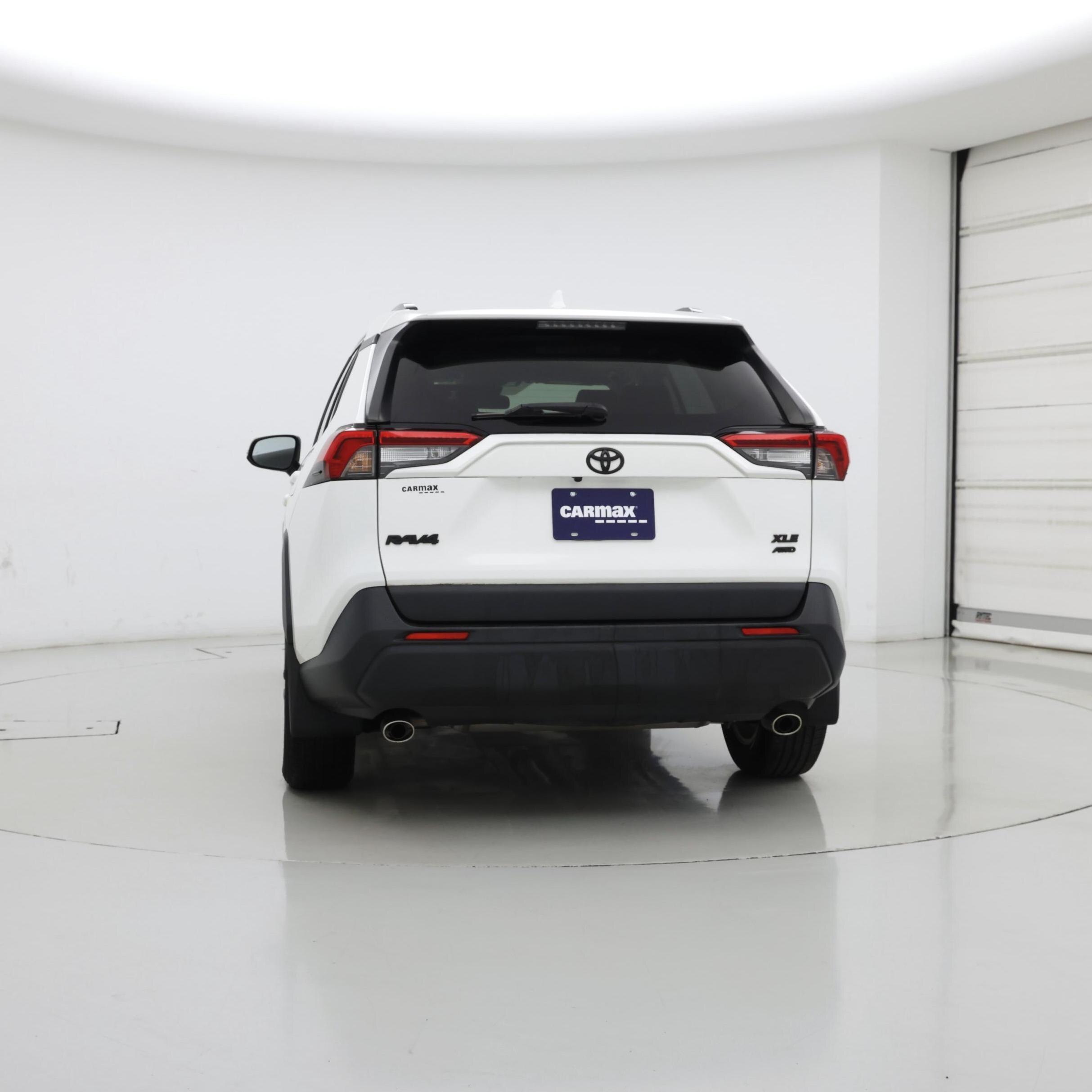 Thumbnail: 2019 Toyota RAV4 - 6