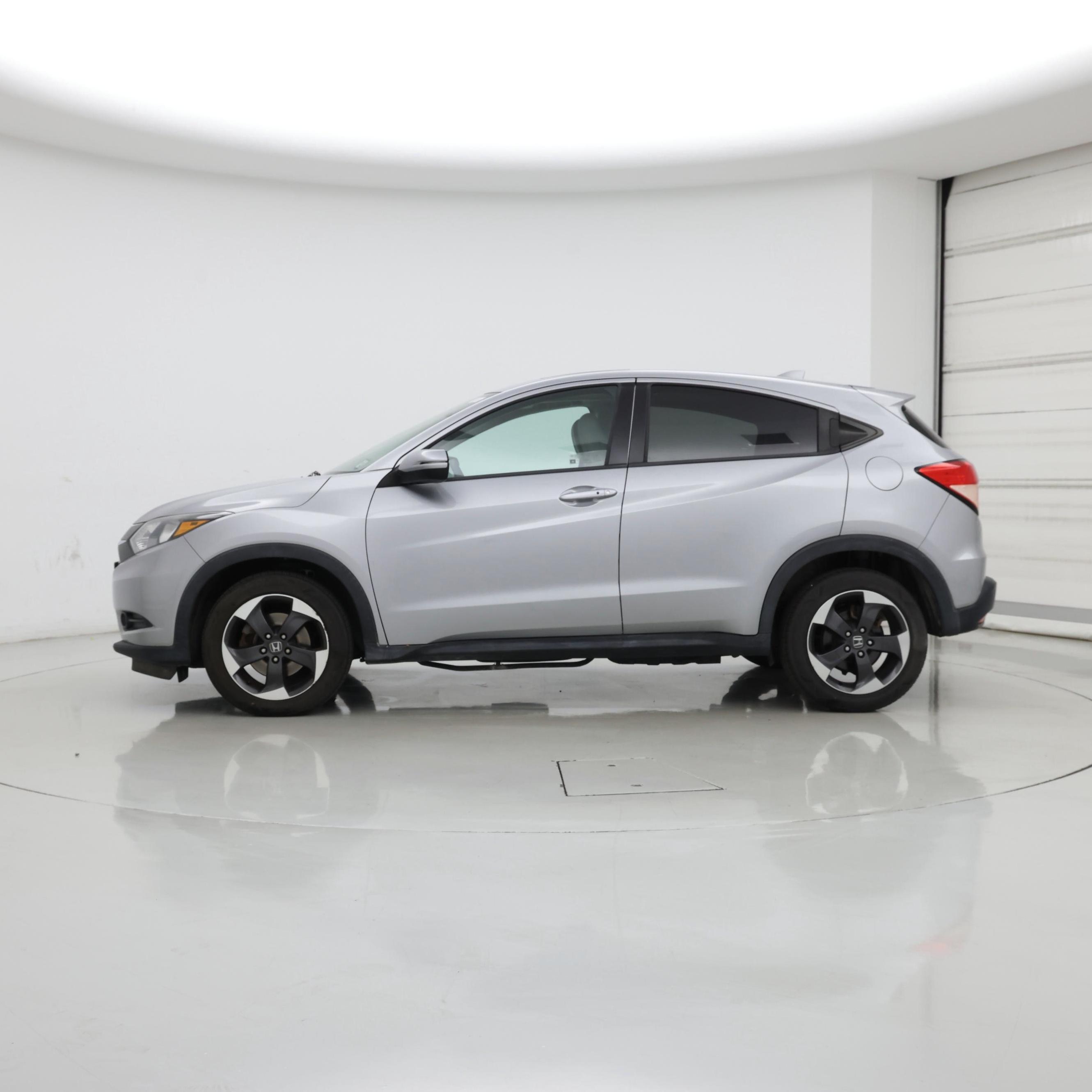 Thumbnail: 2018 Honda HR-V - 3
