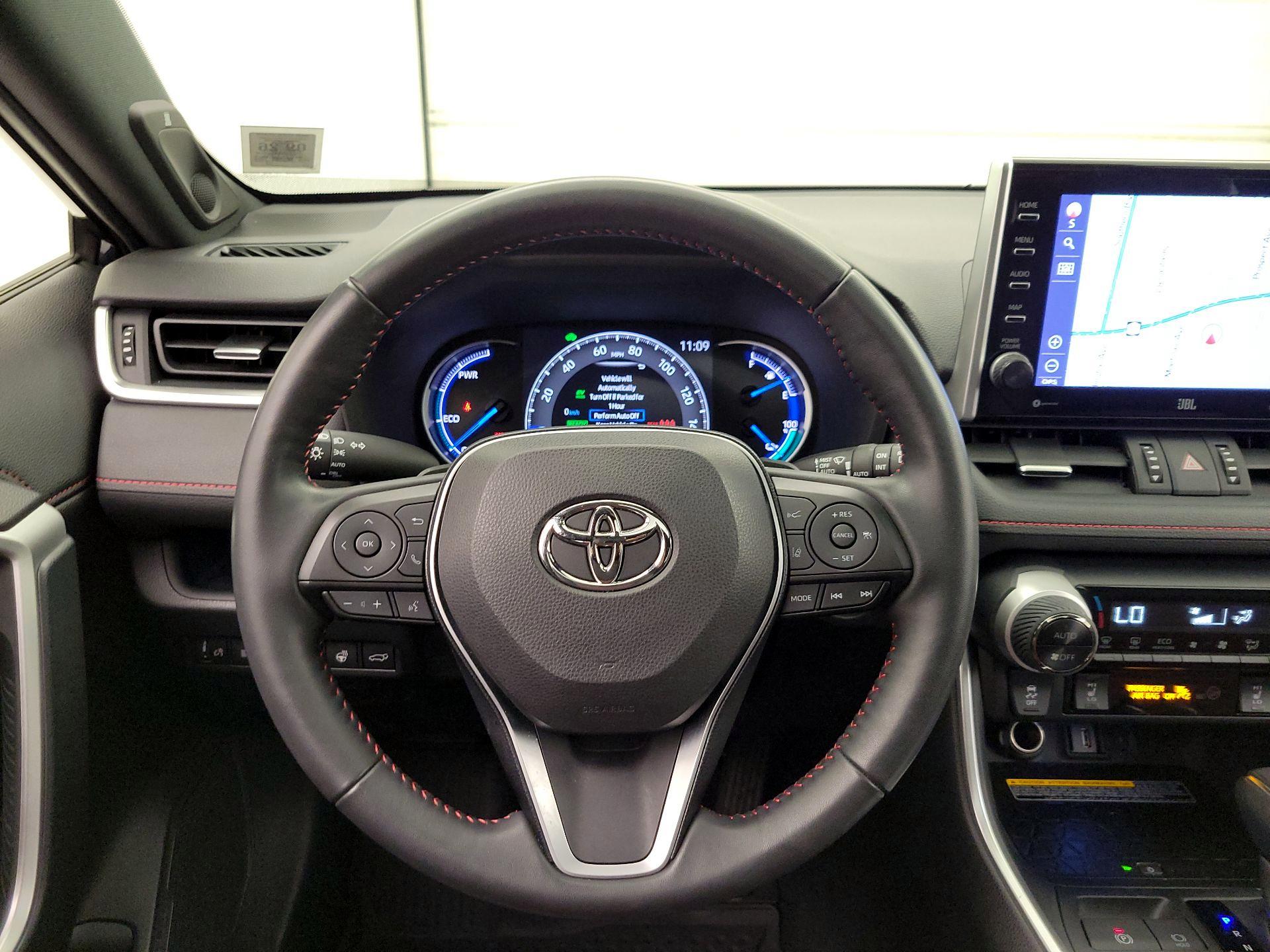 Thumbnail: 2021 Toyota RAV4 - 10