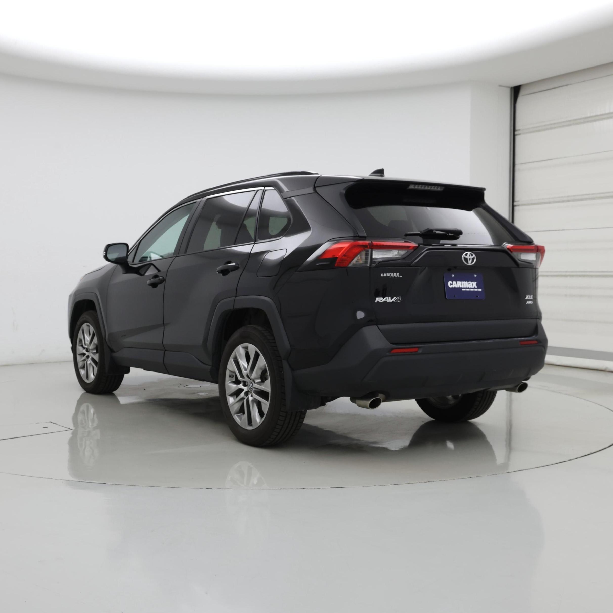 Thumbnail: 2019 Toyota RAV4 - 2