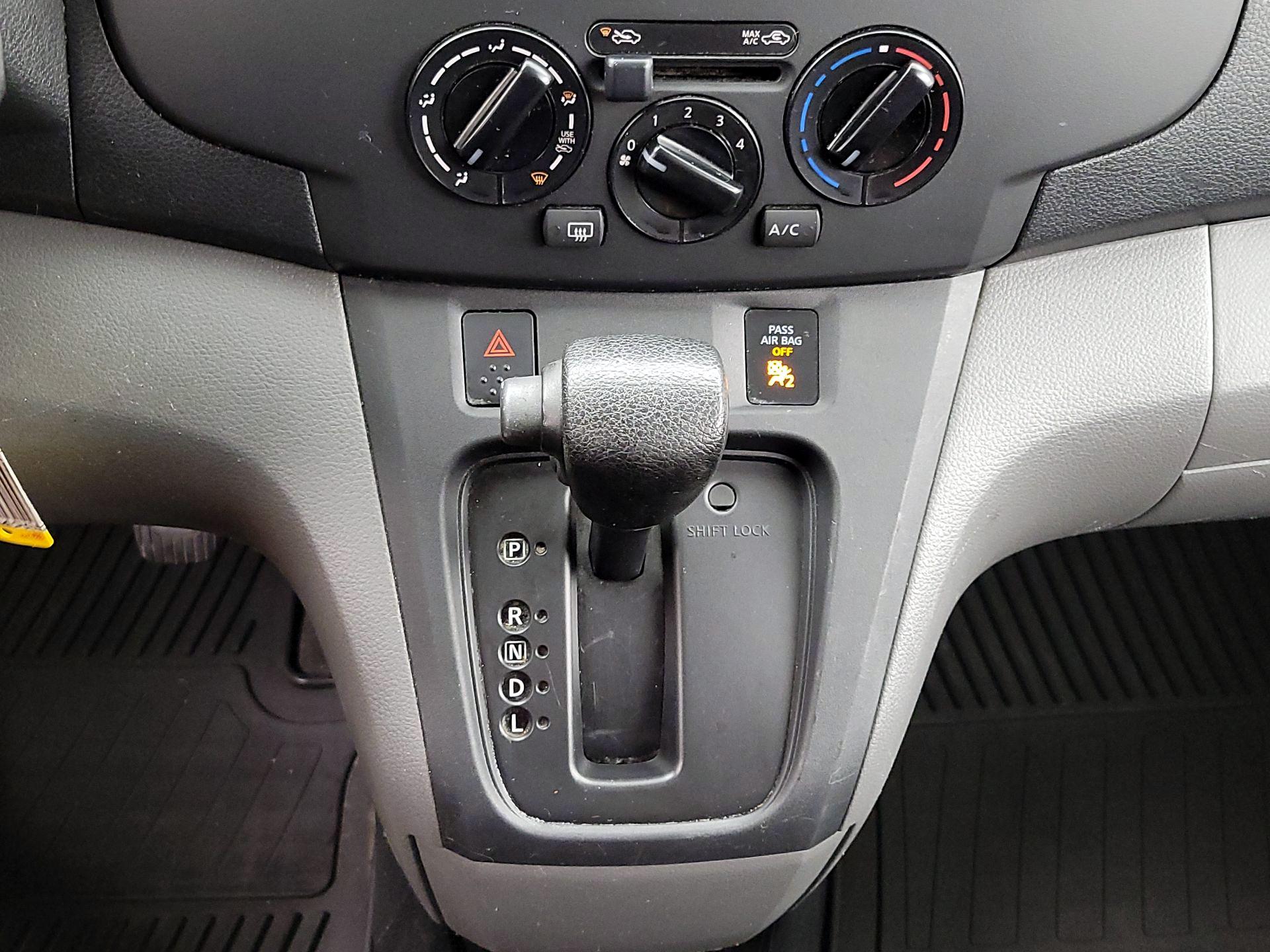 Thumbnail: 2019 Nissan NV200 - 17