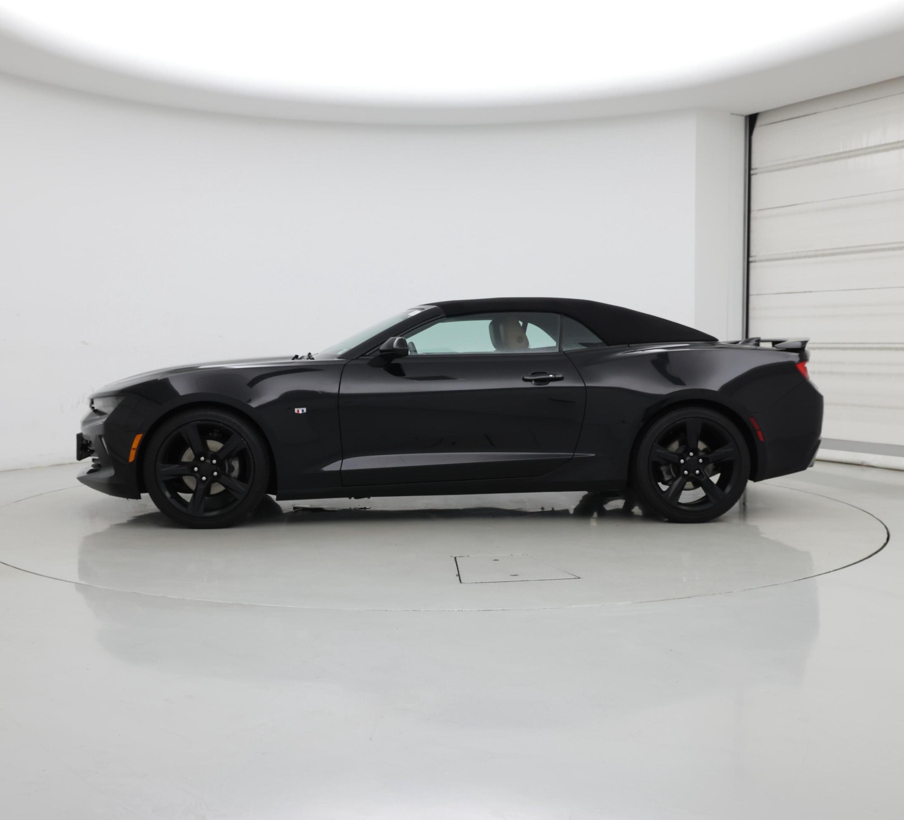 Thumbnail: 2018 Chevrolet Camaro - 3