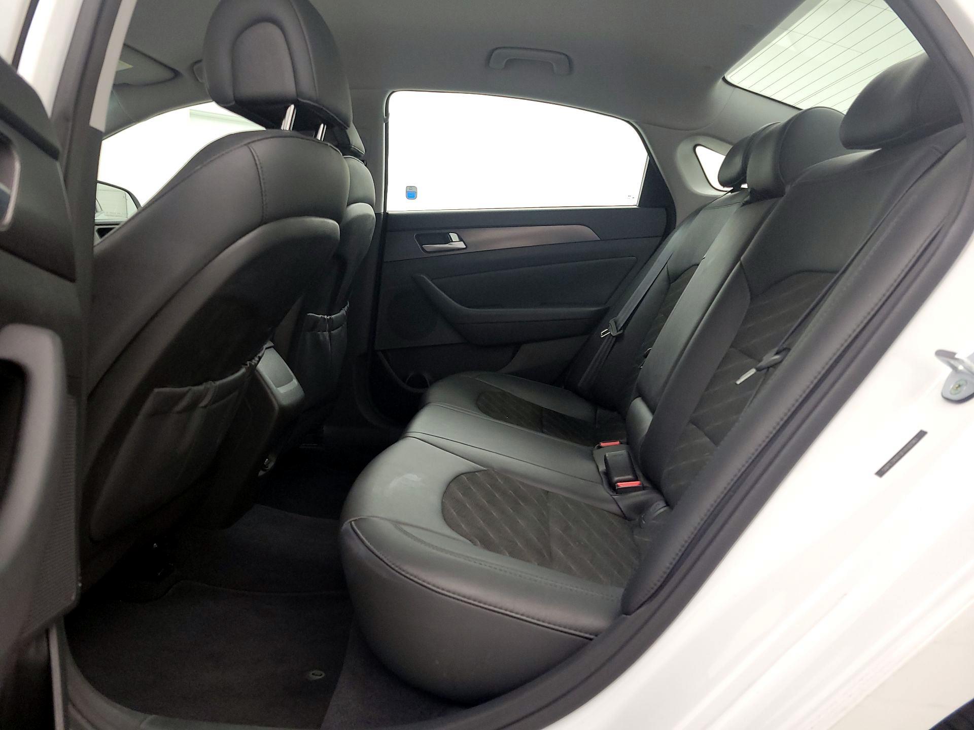 Thumbnail: 2015 Hyundai Sonata - 20