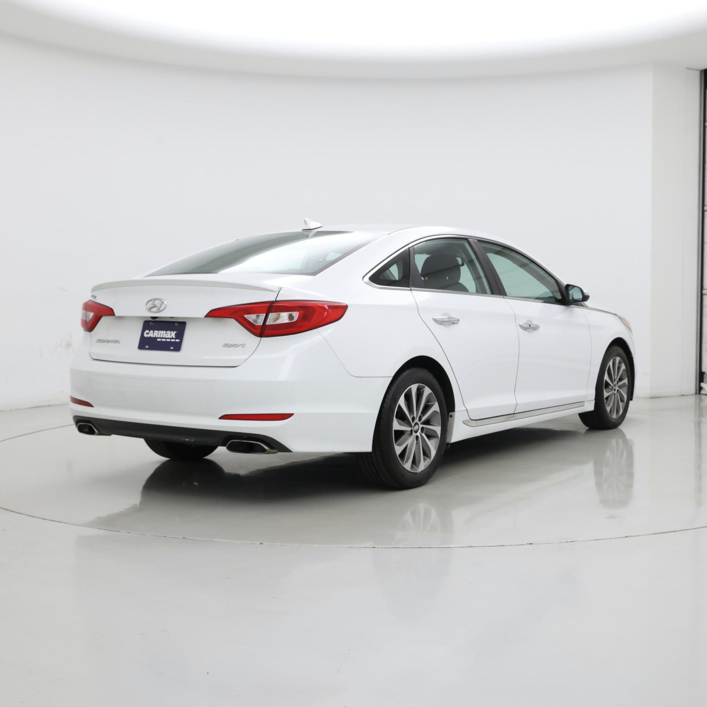 Thumbnail: 2015 Hyundai Sonata - 8