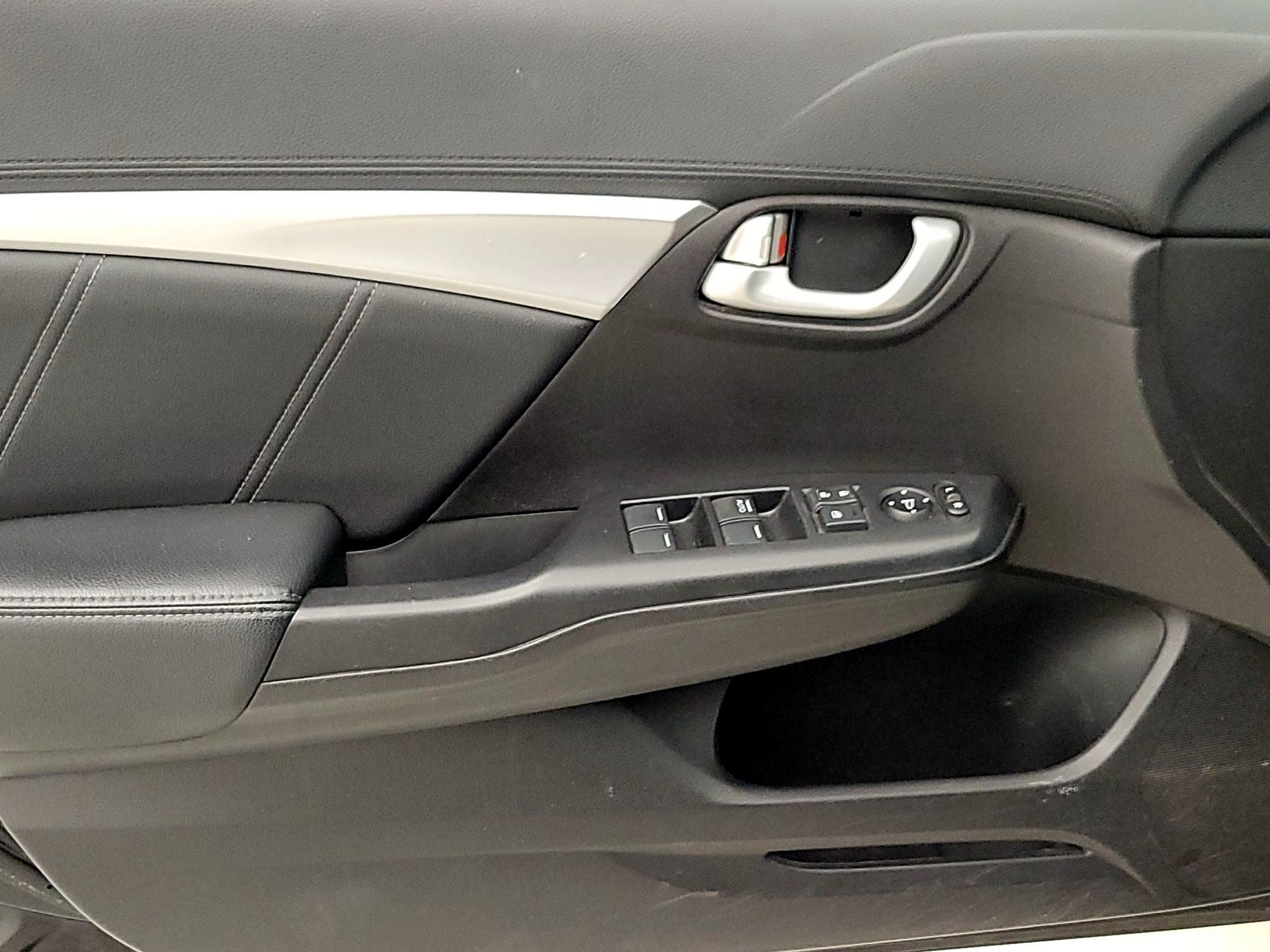 Thumbnail: 2015 Honda Civic - 12