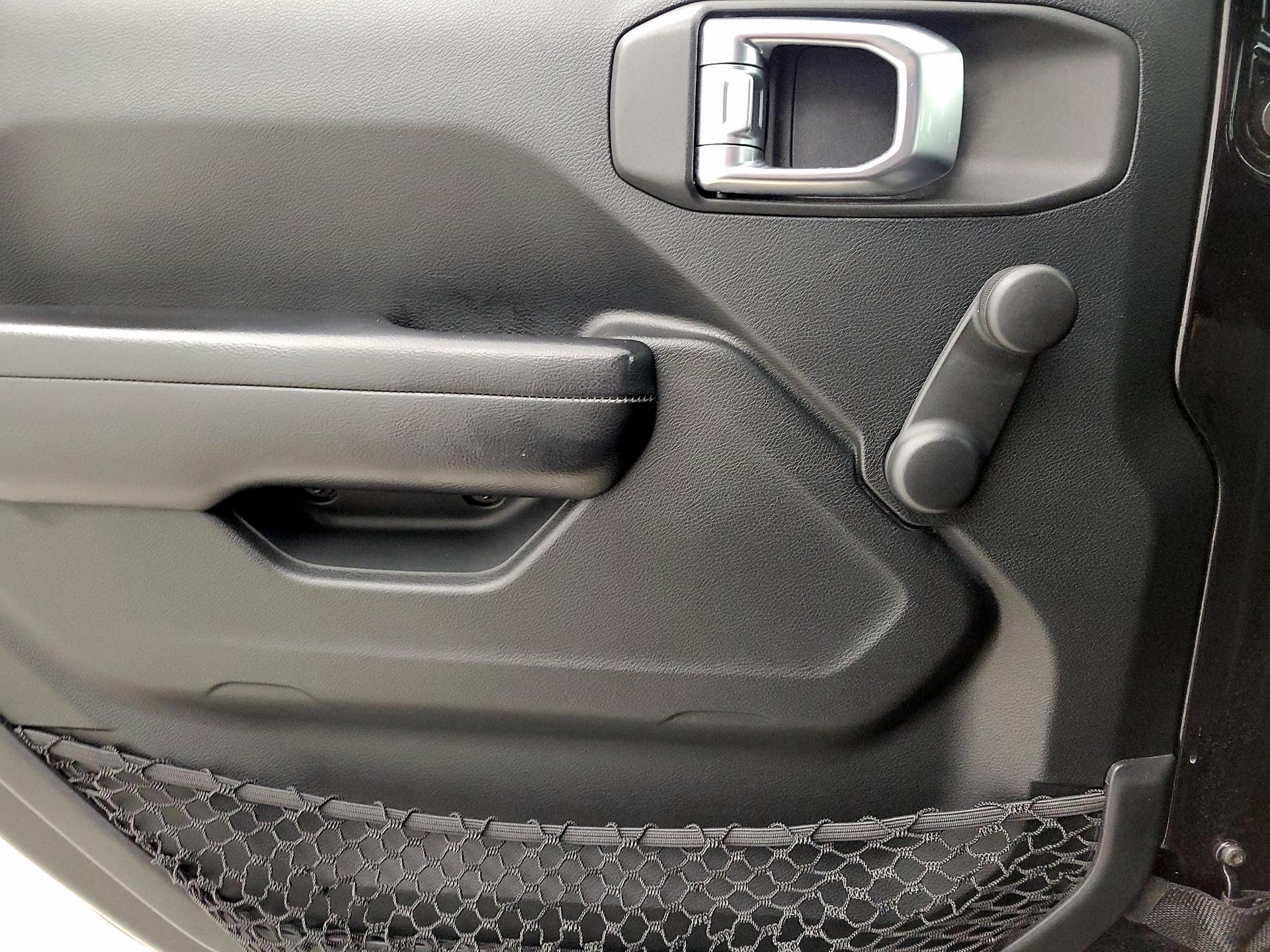 Thumbnail: 2020 Jeep Wrangler - 12