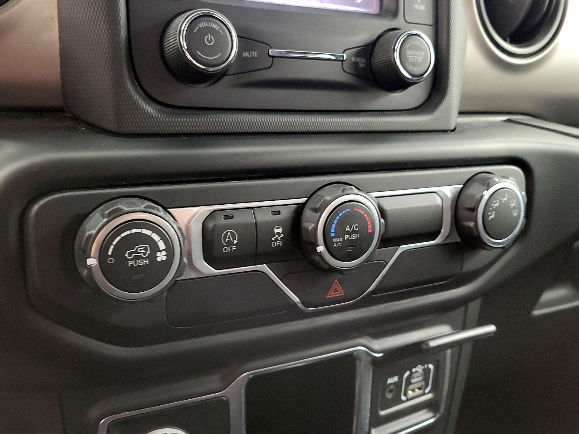 Thumbnail: 2020 Jeep Wrangler - 16