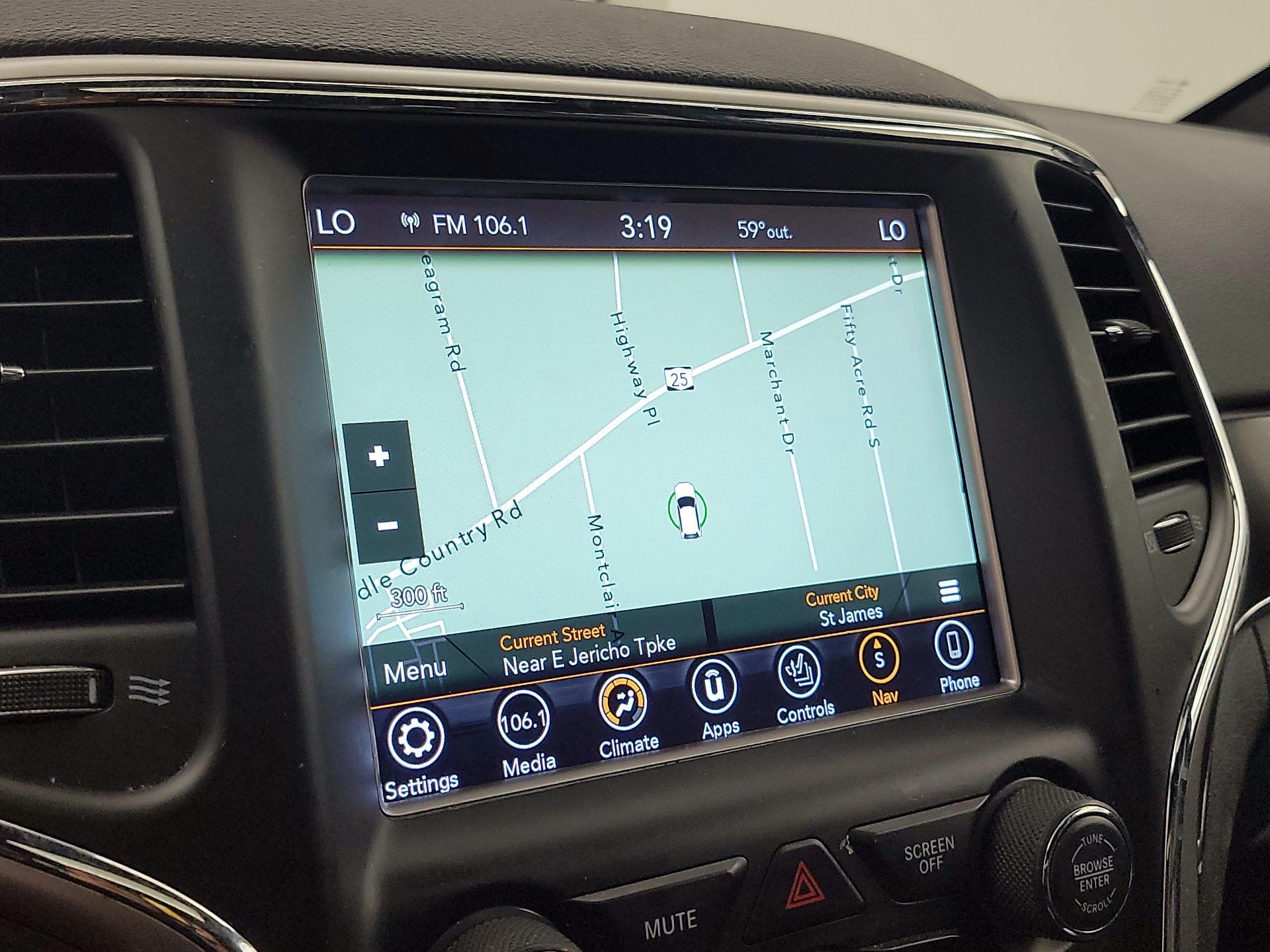 Thumbnail: 2018 Jeep Grand Cherokee - 14