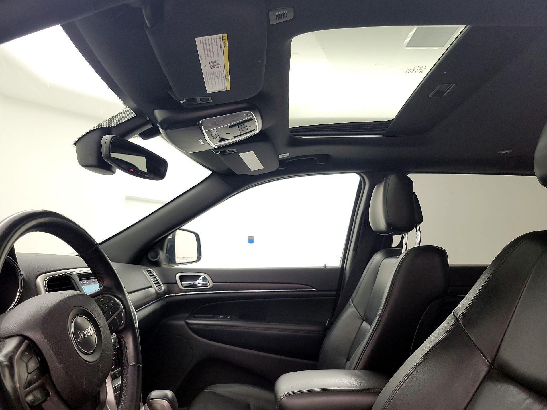 Thumbnail: 2018 Jeep Grand Cherokee - 20