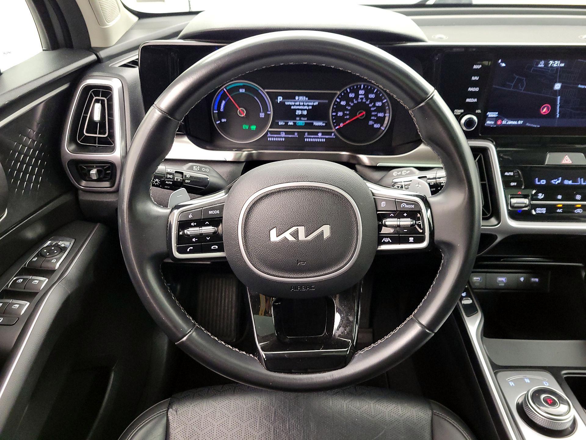 Thumbnail: 2022 Kia Sorento - 10