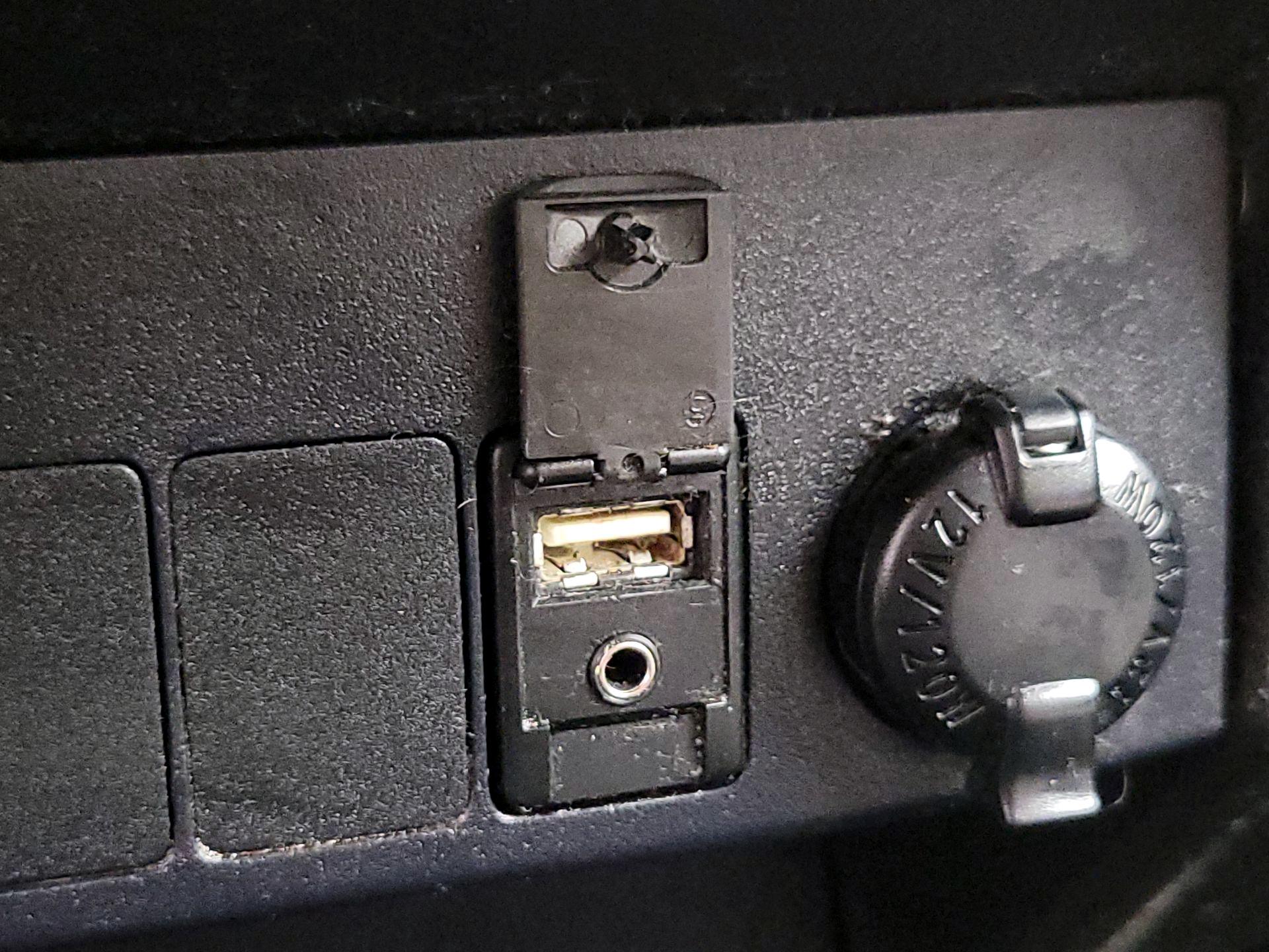 Thumbnail: 2017 Toyota RAV4 - 18