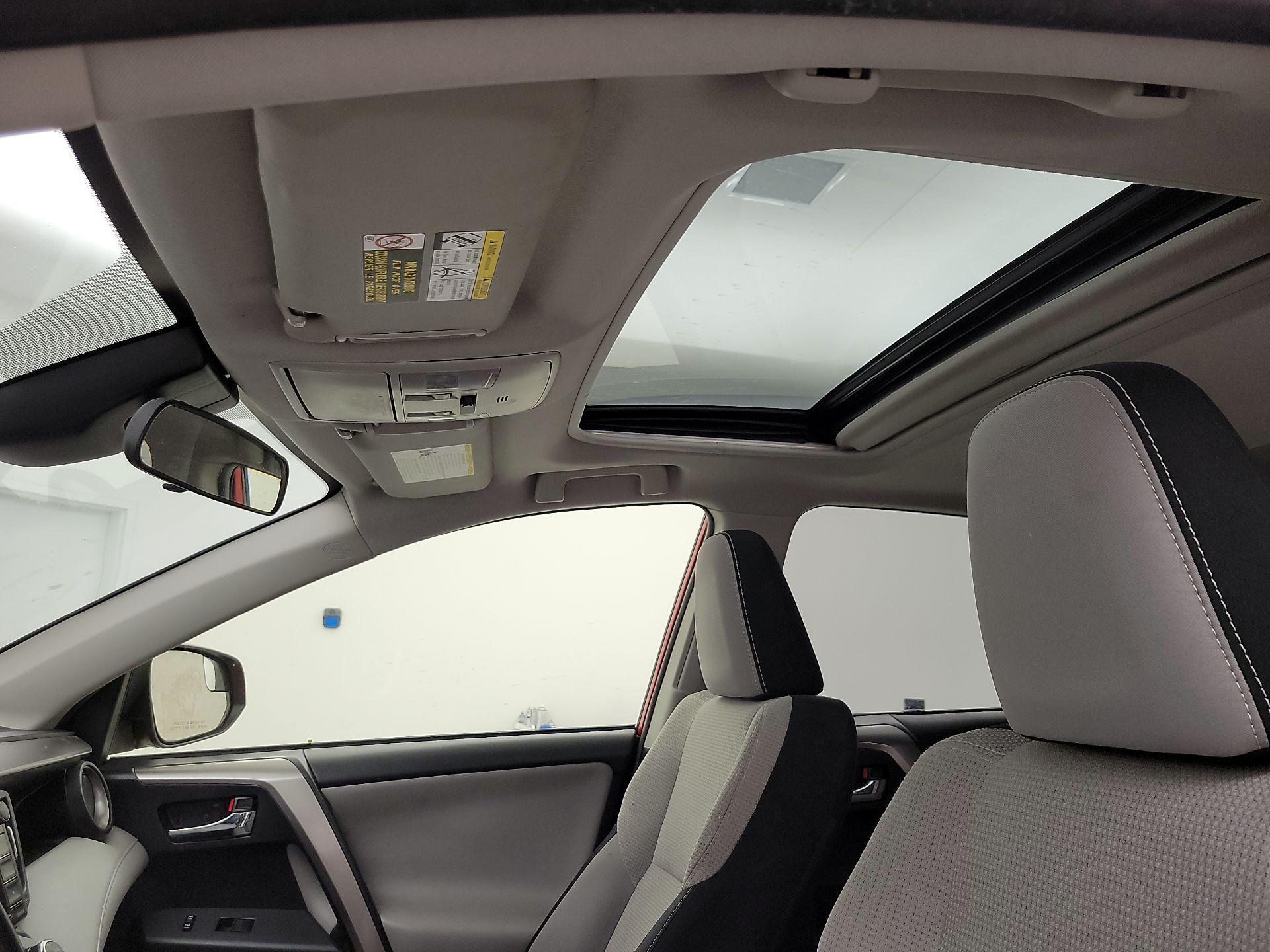 Thumbnail: 2017 Toyota RAV4 - 19