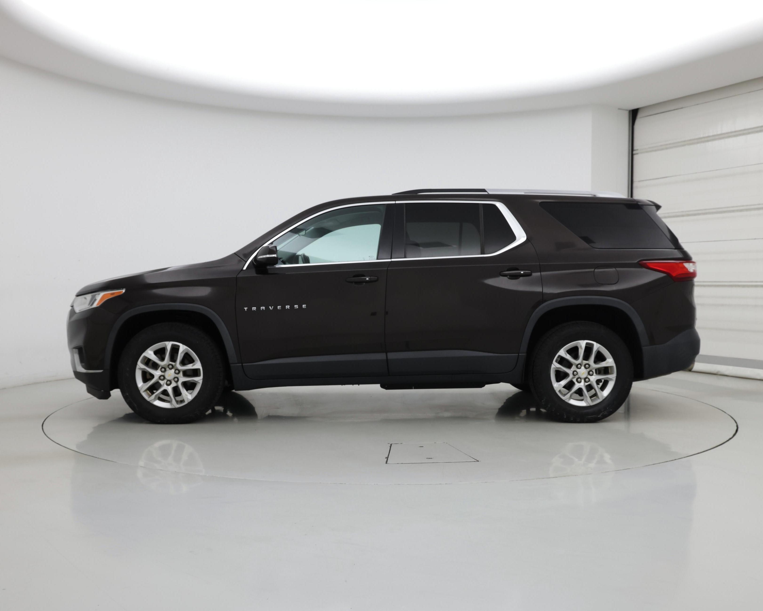 Thumbnail: 2018 Chevrolet Traverse - 3