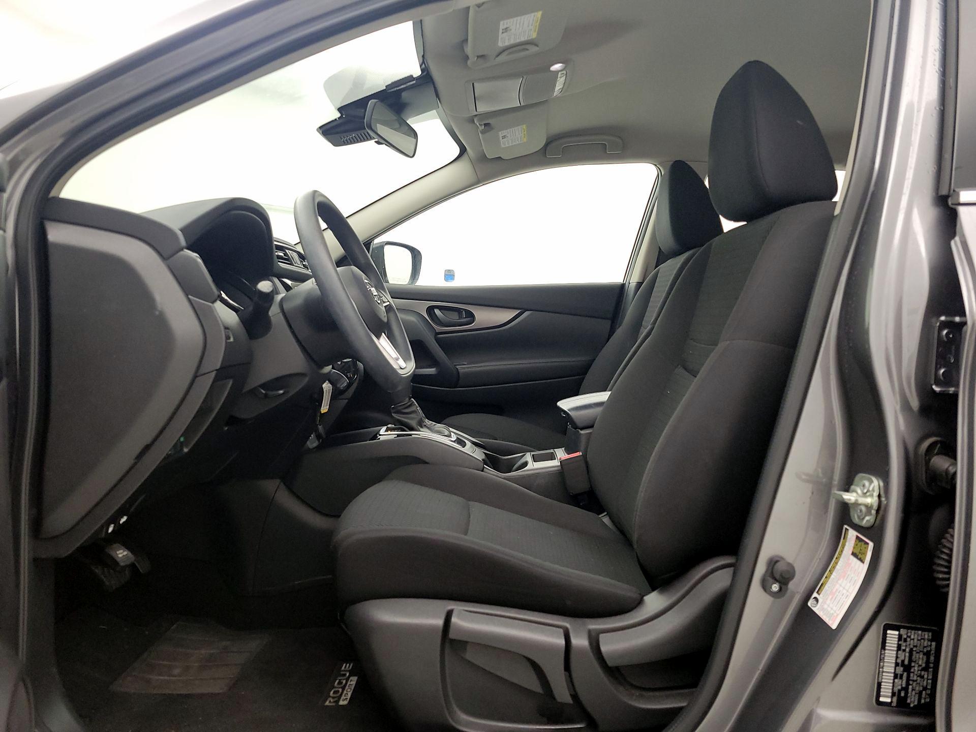 Thumbnail: 2020 Nissan Rogue Sport - 11