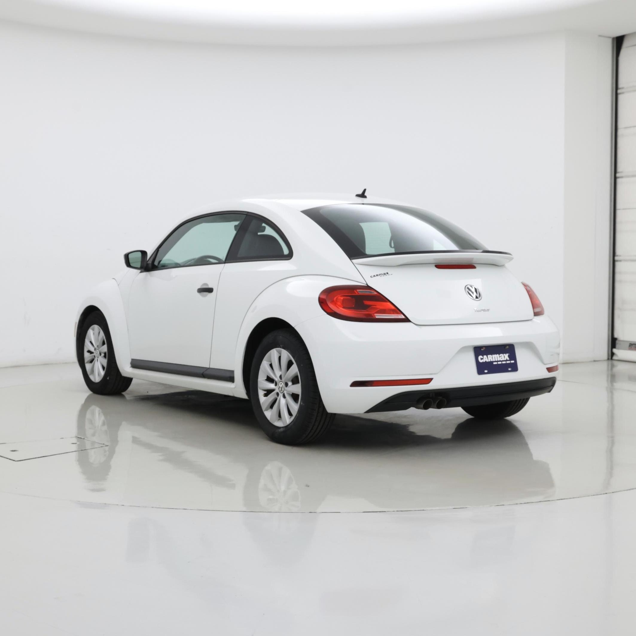 Thumbnail: 2017 Volkswagen Beetle - 2