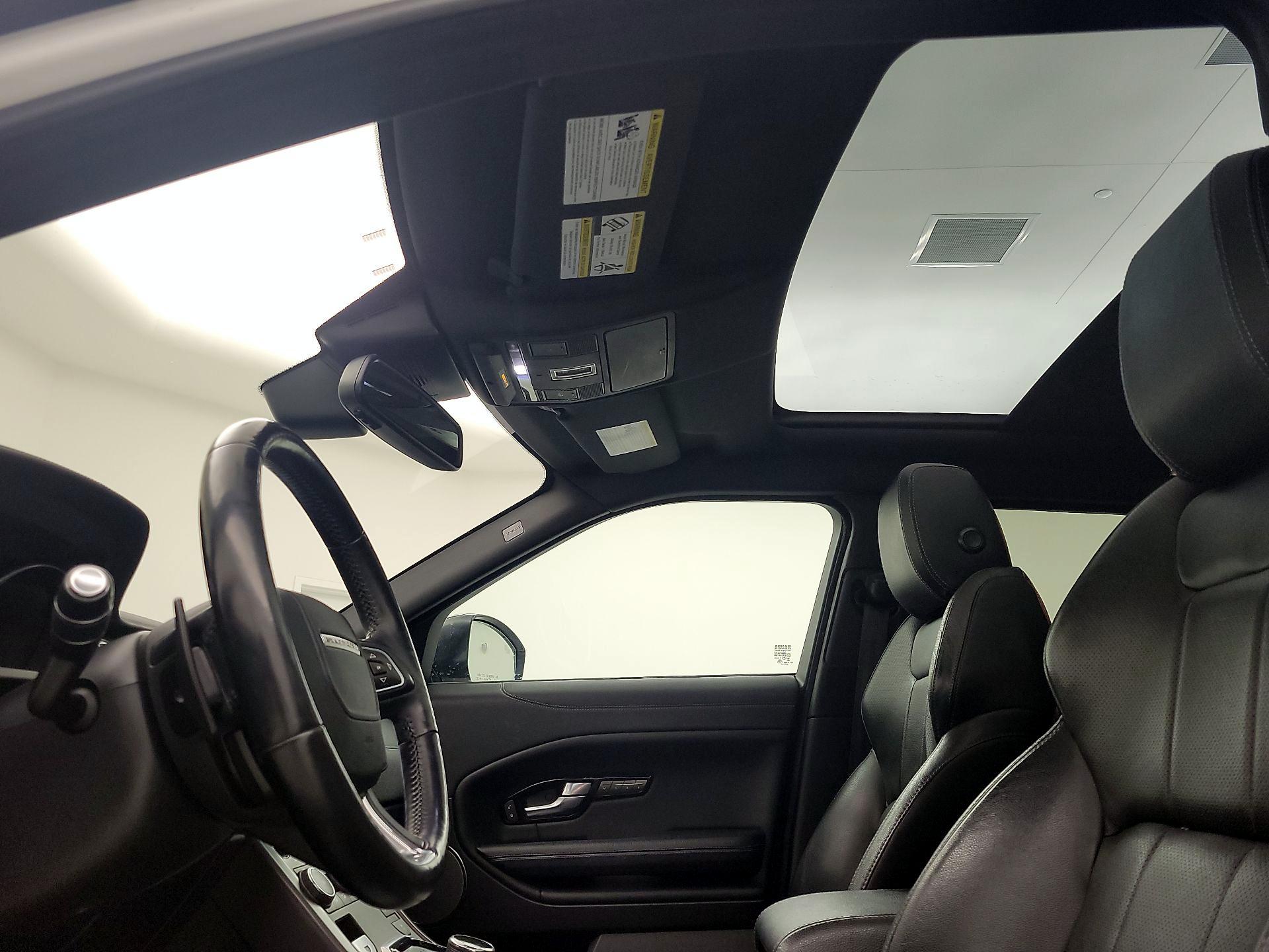 Thumbnail: 2019 Land Rover Range Rover Evoque - 20
