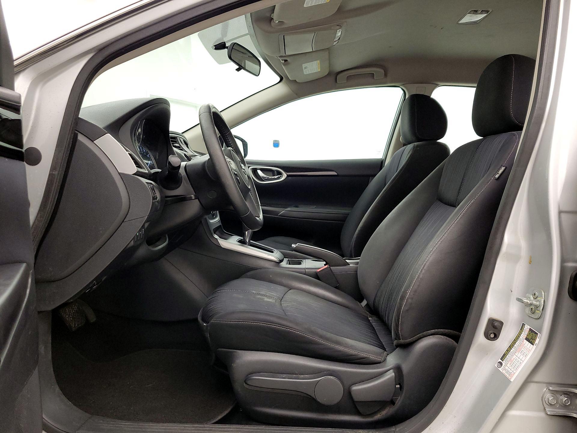 Thumbnail: 2018 Nissan Sentra - 11