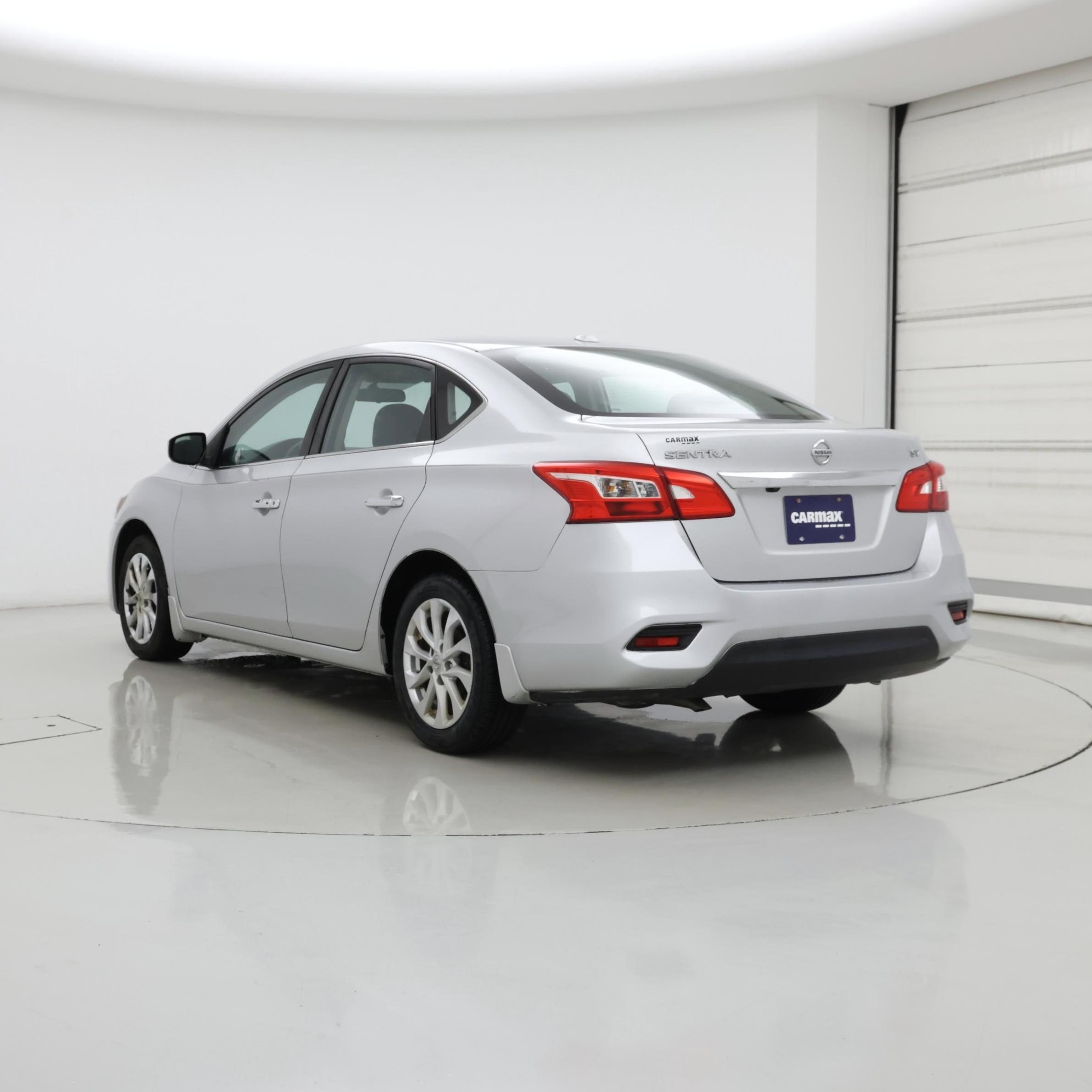 Thumbnail: 2018 Nissan Sentra - 2