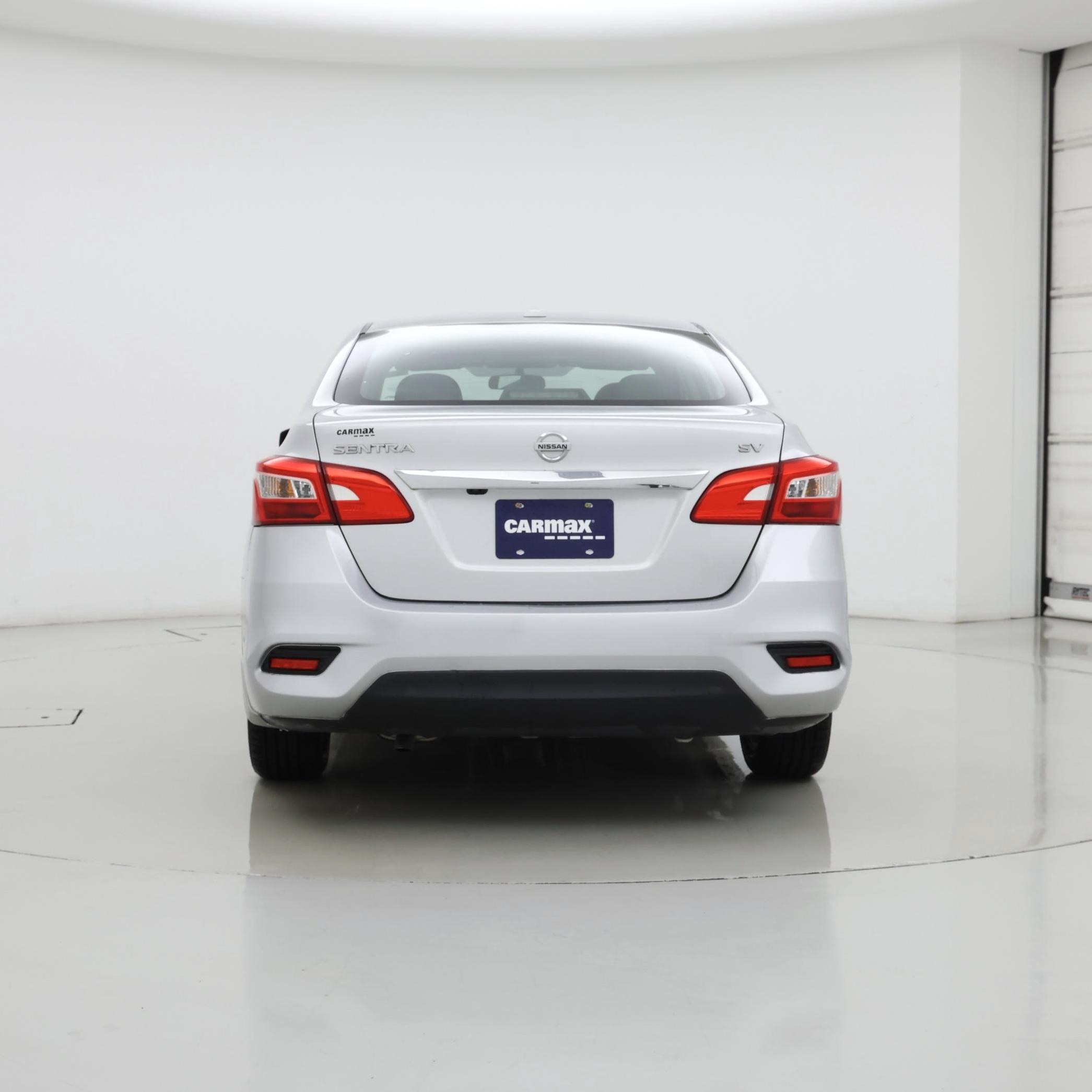 Thumbnail: 2018 Nissan Sentra - 6