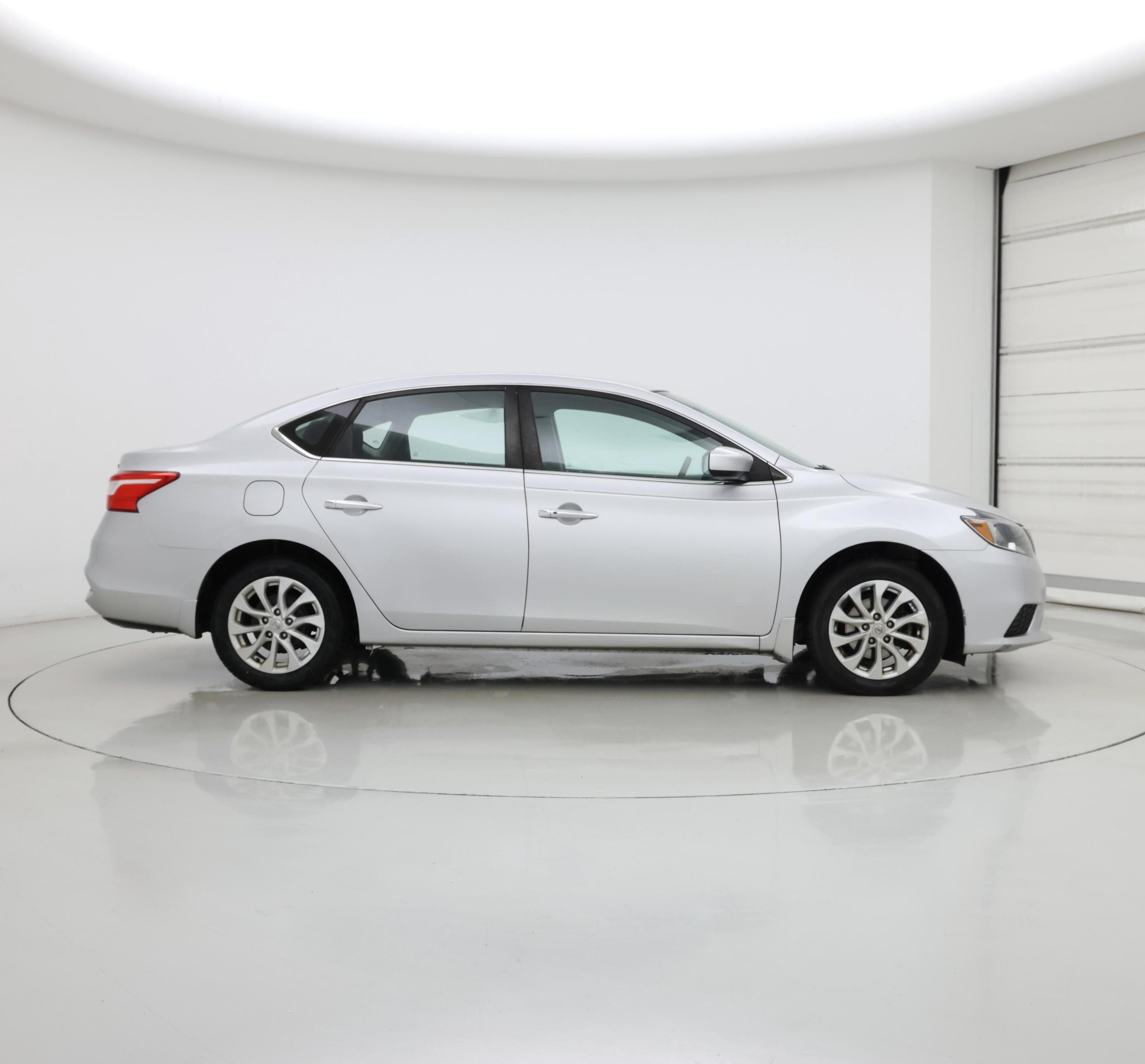 Thumbnail: 2018 Nissan Sentra - 7