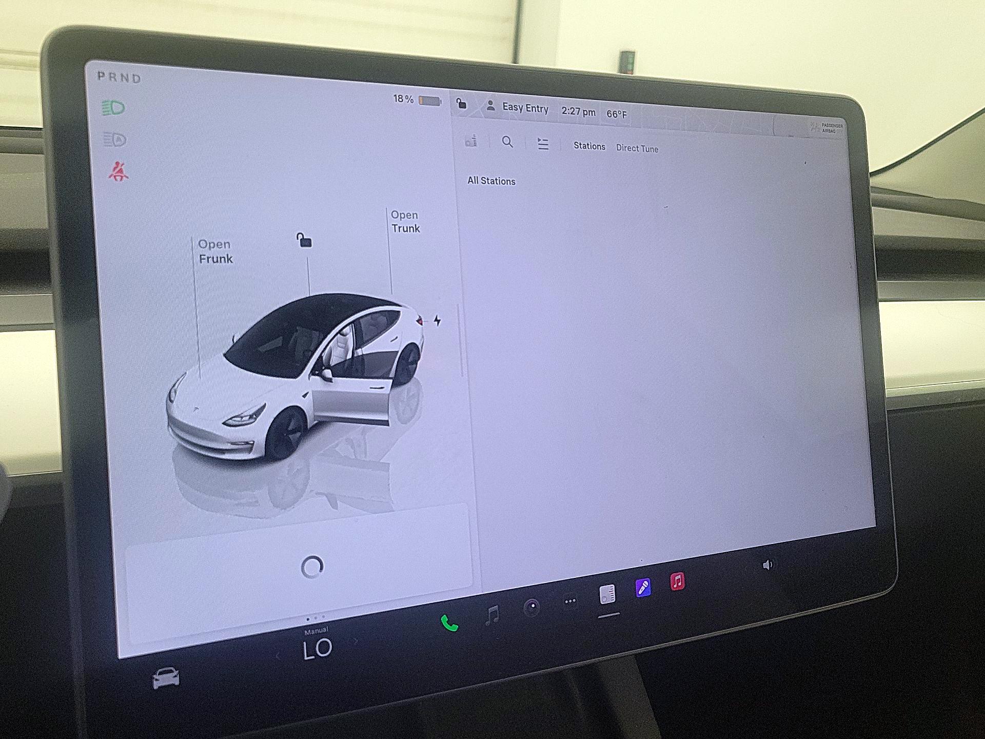 Thumbnail: 2023 Tesla Model 3 - 15