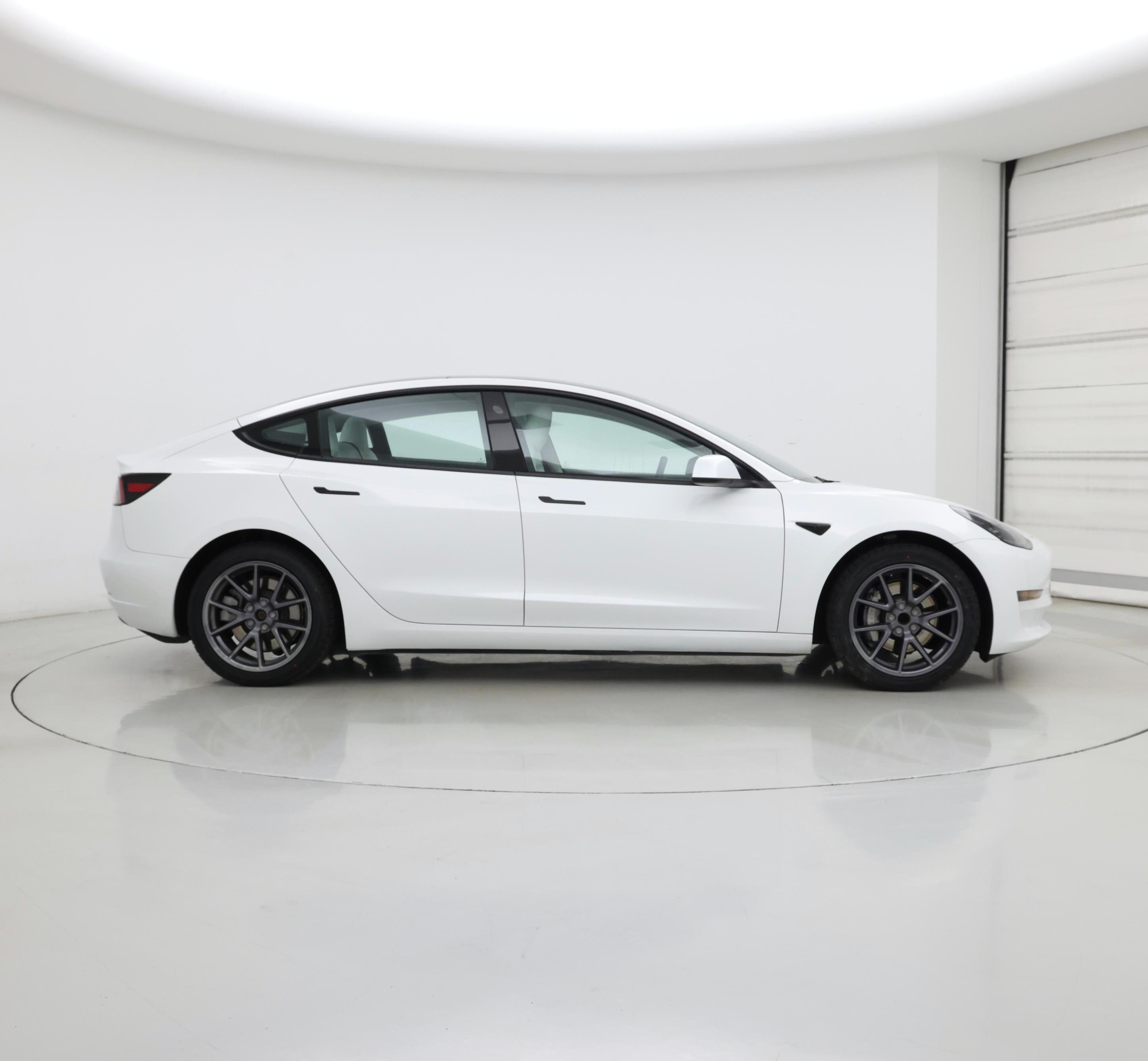 Thumbnail: 2023 Tesla Model 3 - 7