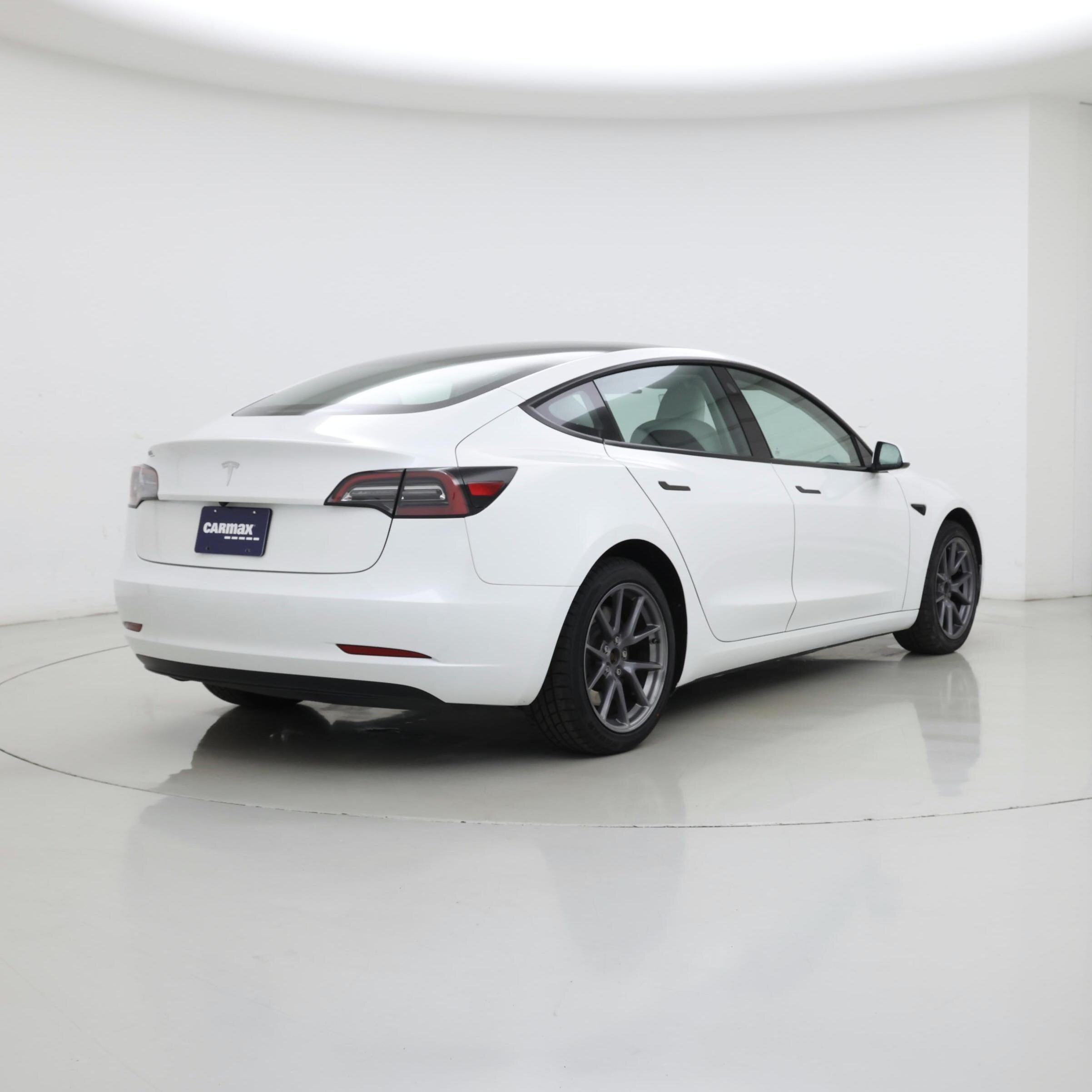 Thumbnail: 2023 Tesla Model 3 - 8