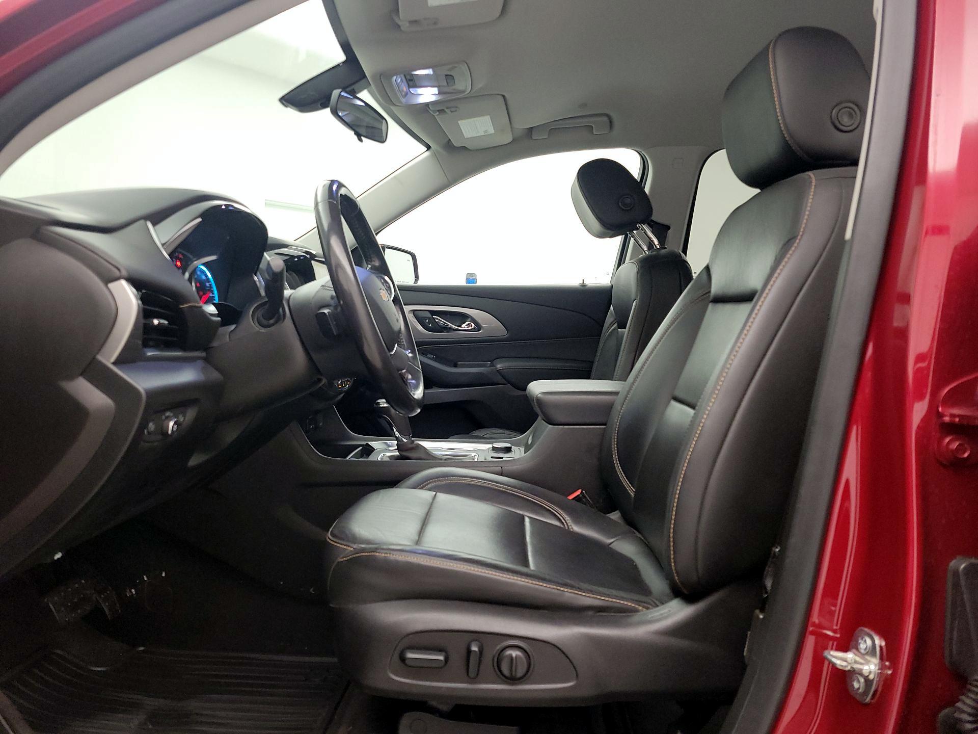 Thumbnail: 2019 Chevrolet Traverse - 11