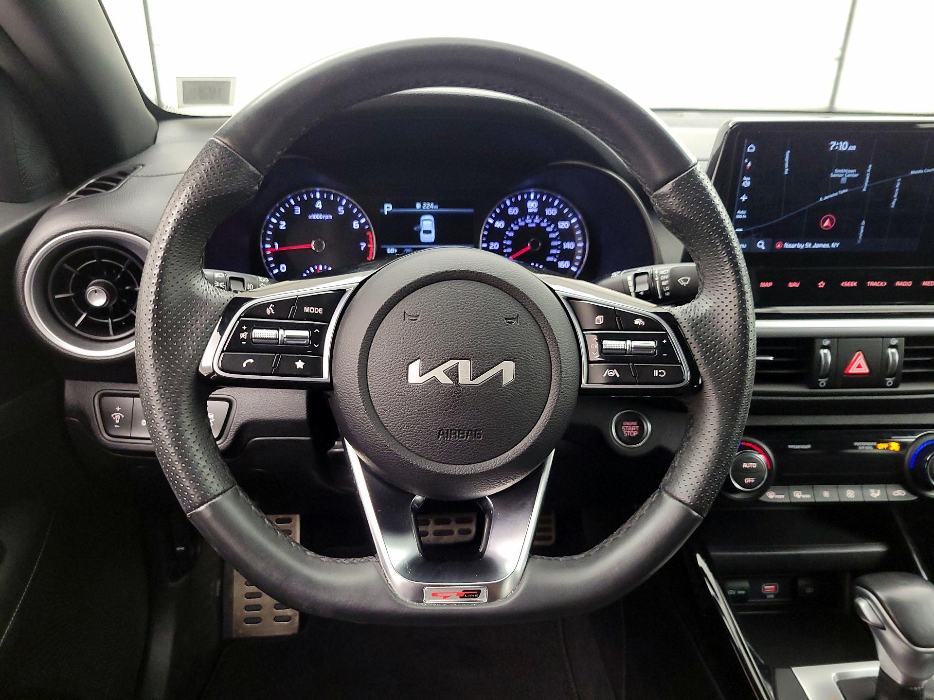 Thumbnail: 2023 Kia Forte - 10