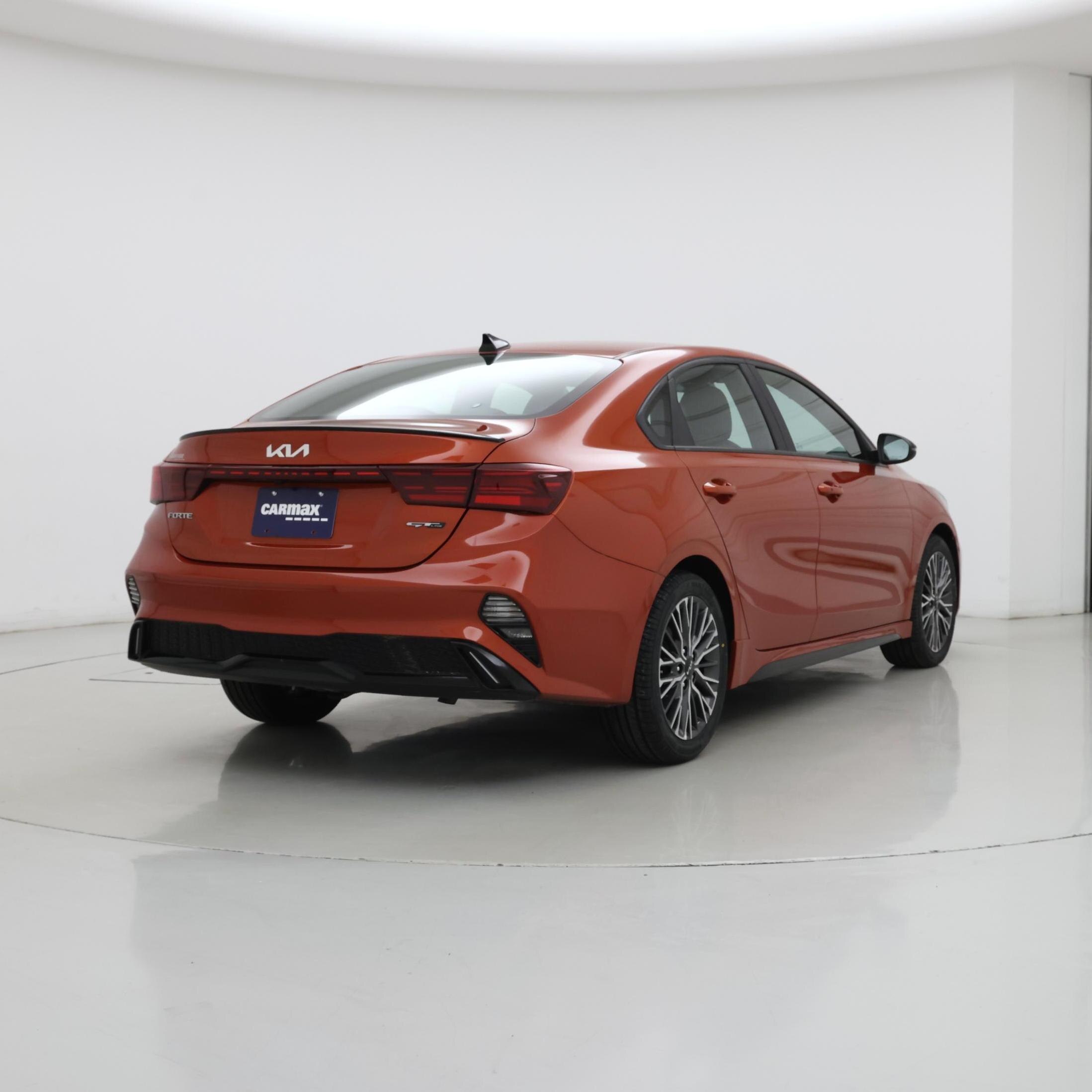 Thumbnail: 2023 Kia Forte - 8