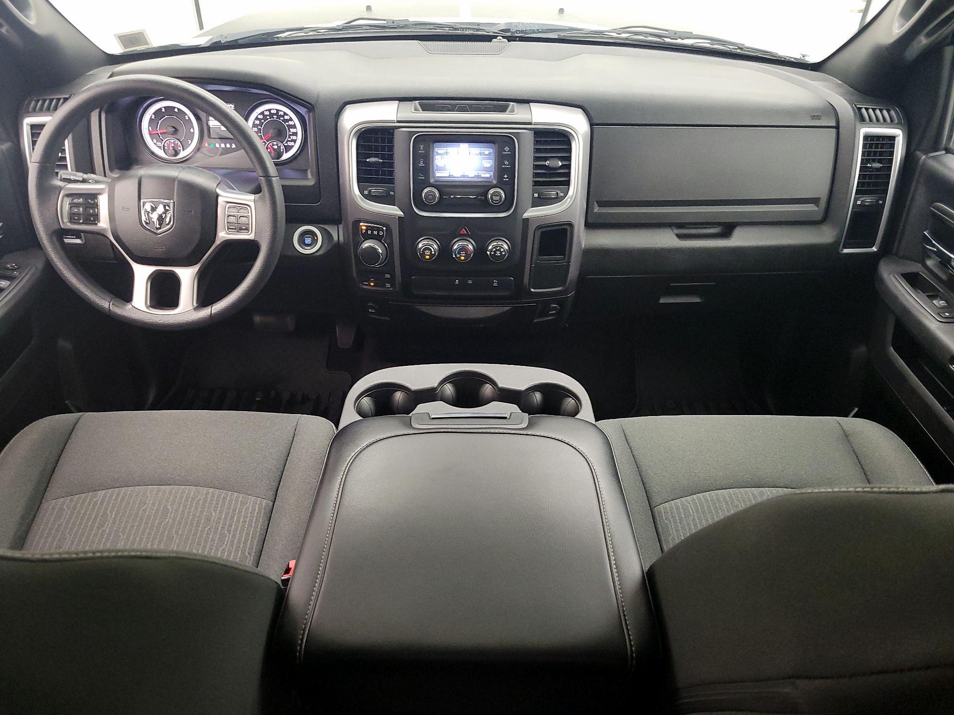 Thumbnail: 2021 RAM 1500 Classic - 9