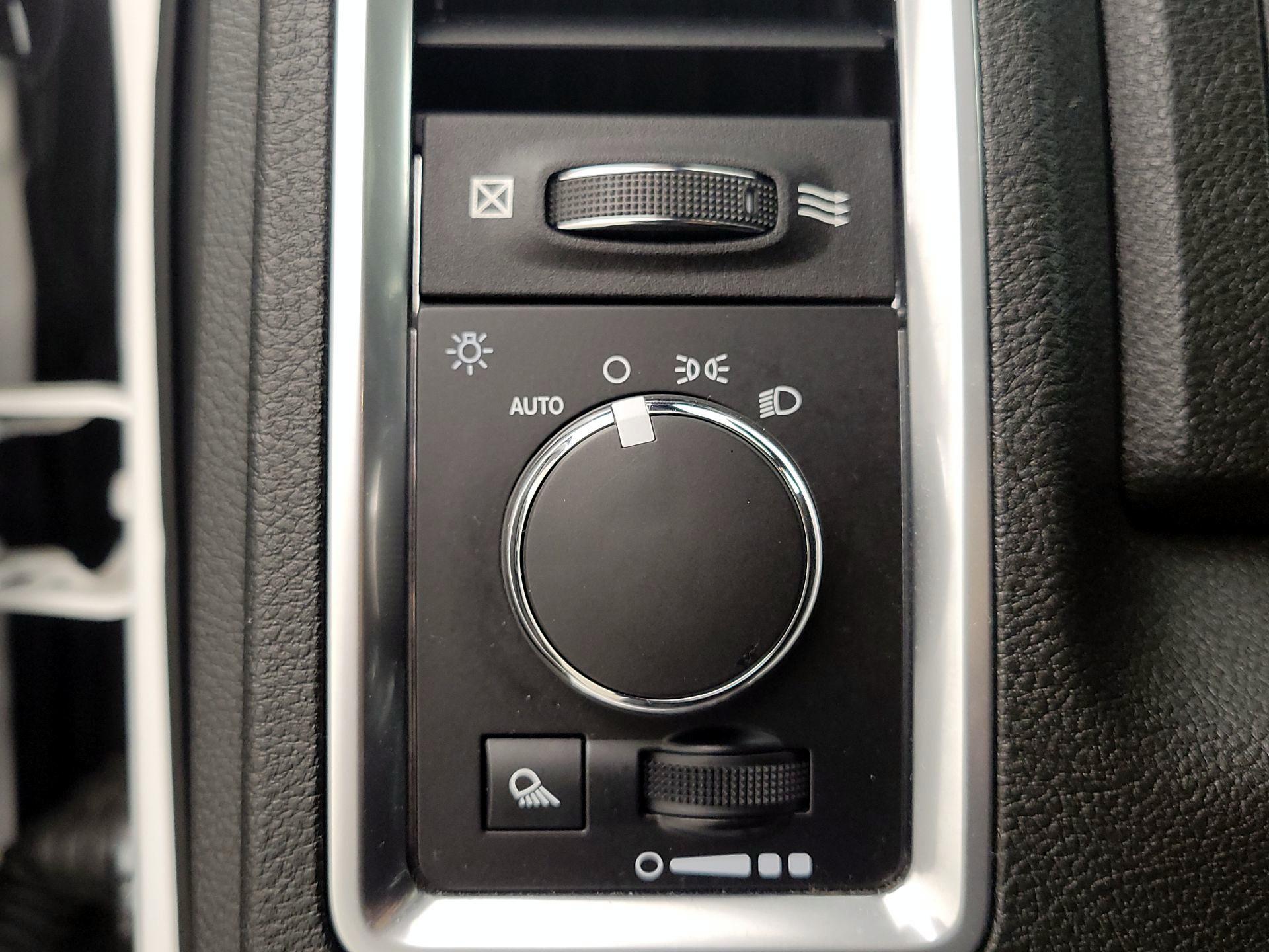 Thumbnail: 2021 RAM 1500 Classic - 13