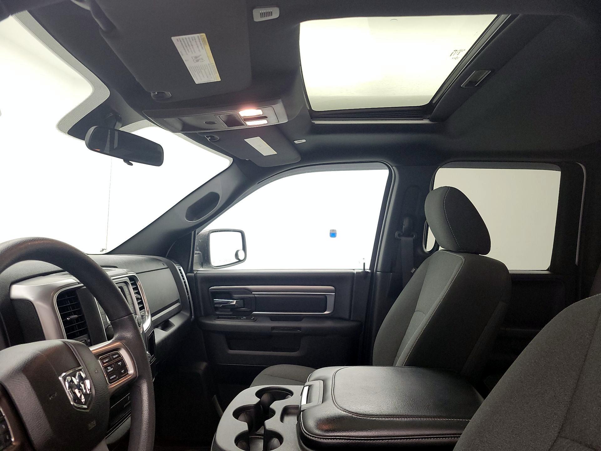 Thumbnail: 2021 RAM 1500 Classic - 19