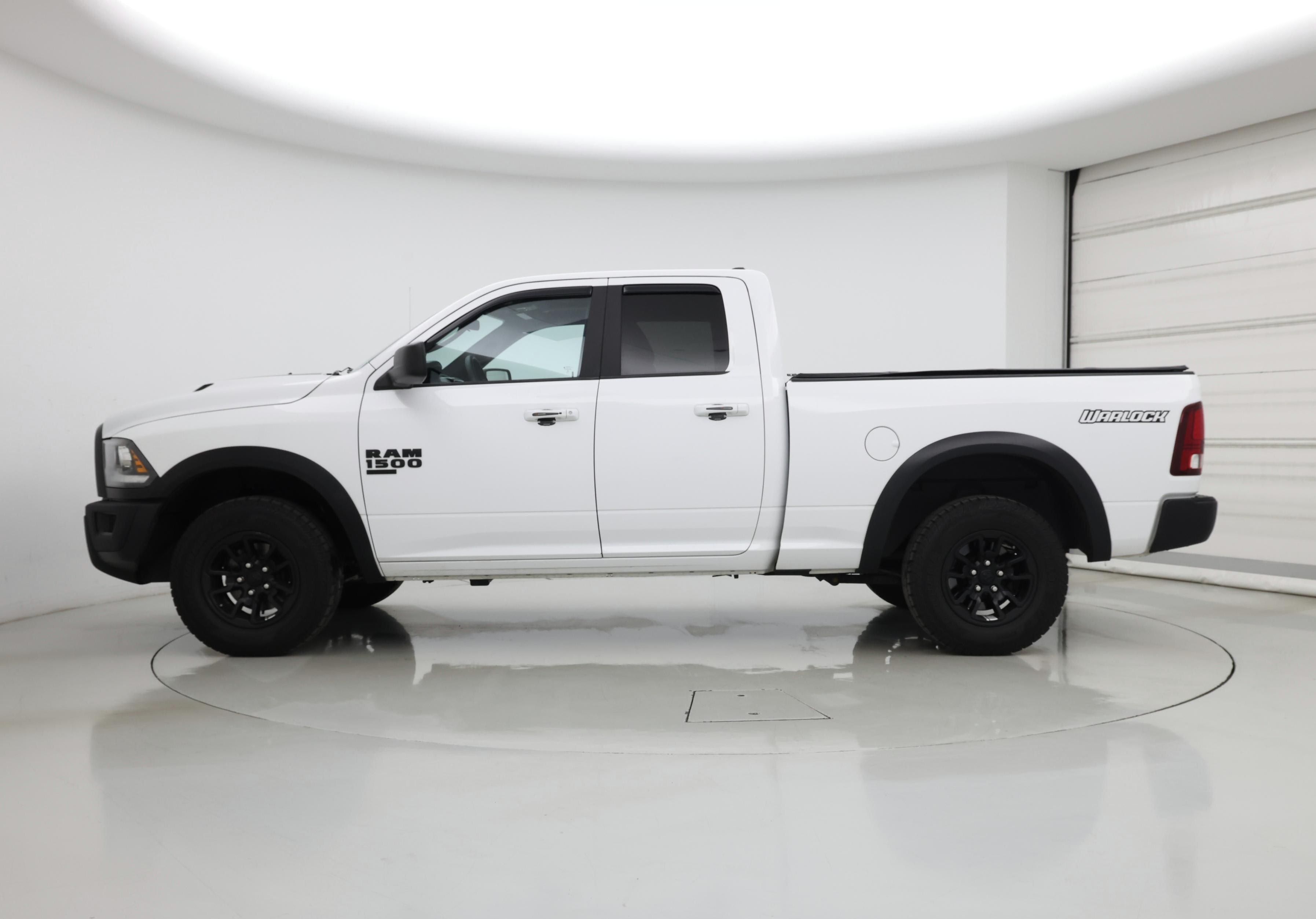 Thumbnail: 2021 RAM 1500 Classic - 3