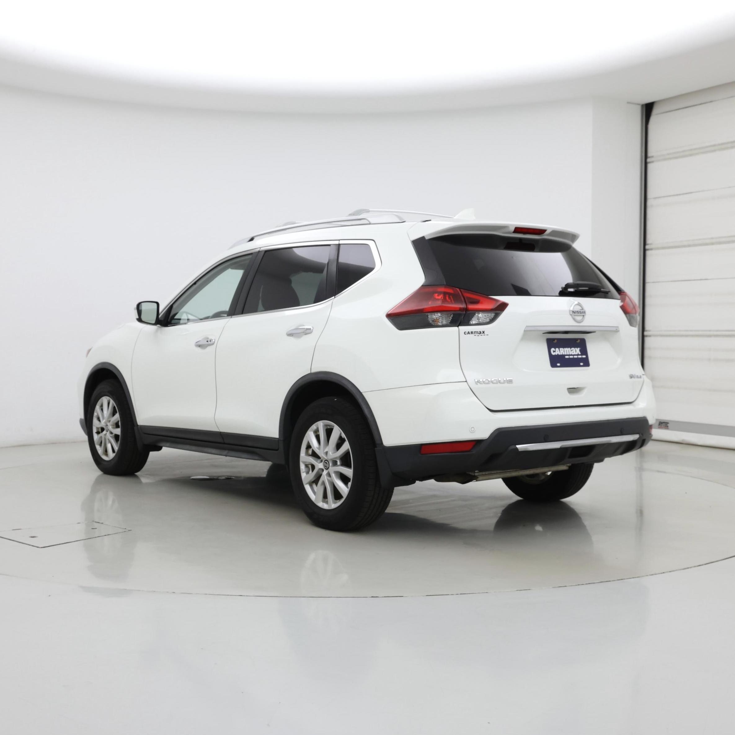 Thumbnail: 2019 Nissan Rogue - 2