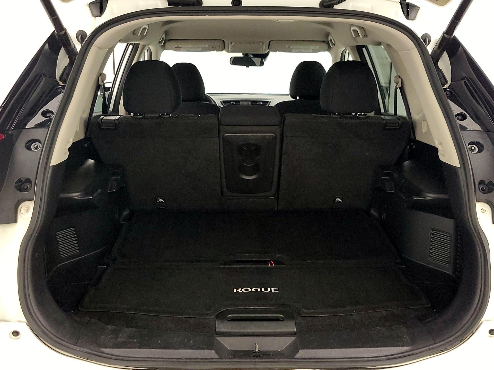 Thumbnail: 2019 Nissan Rogue - 20