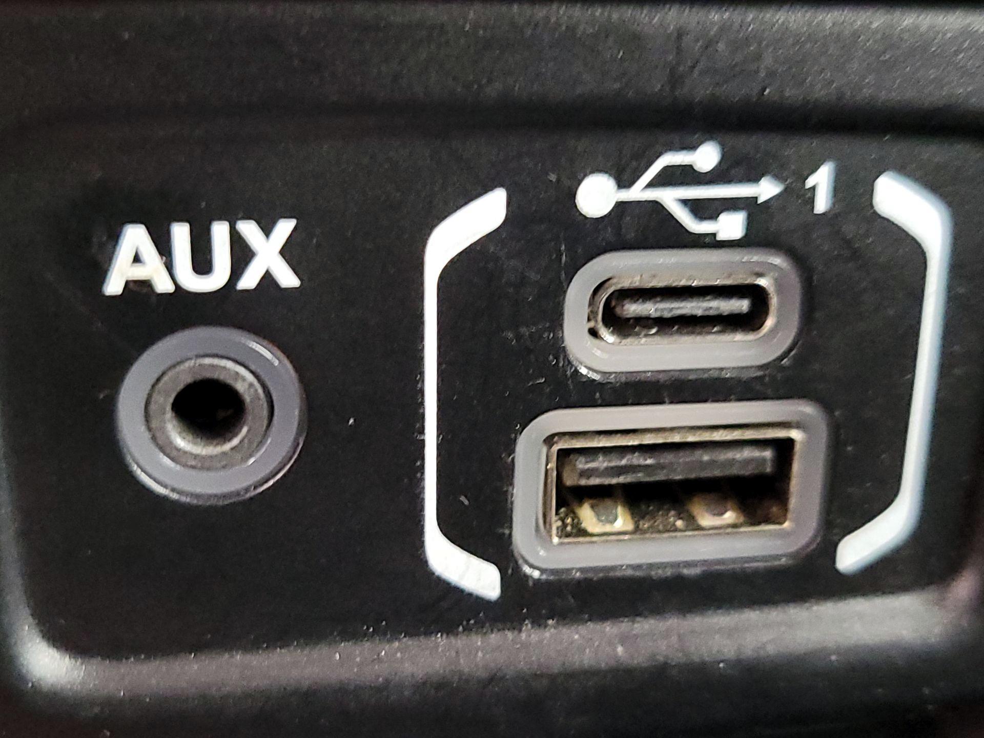 Thumbnail: 2020 Jeep Wrangler - 18