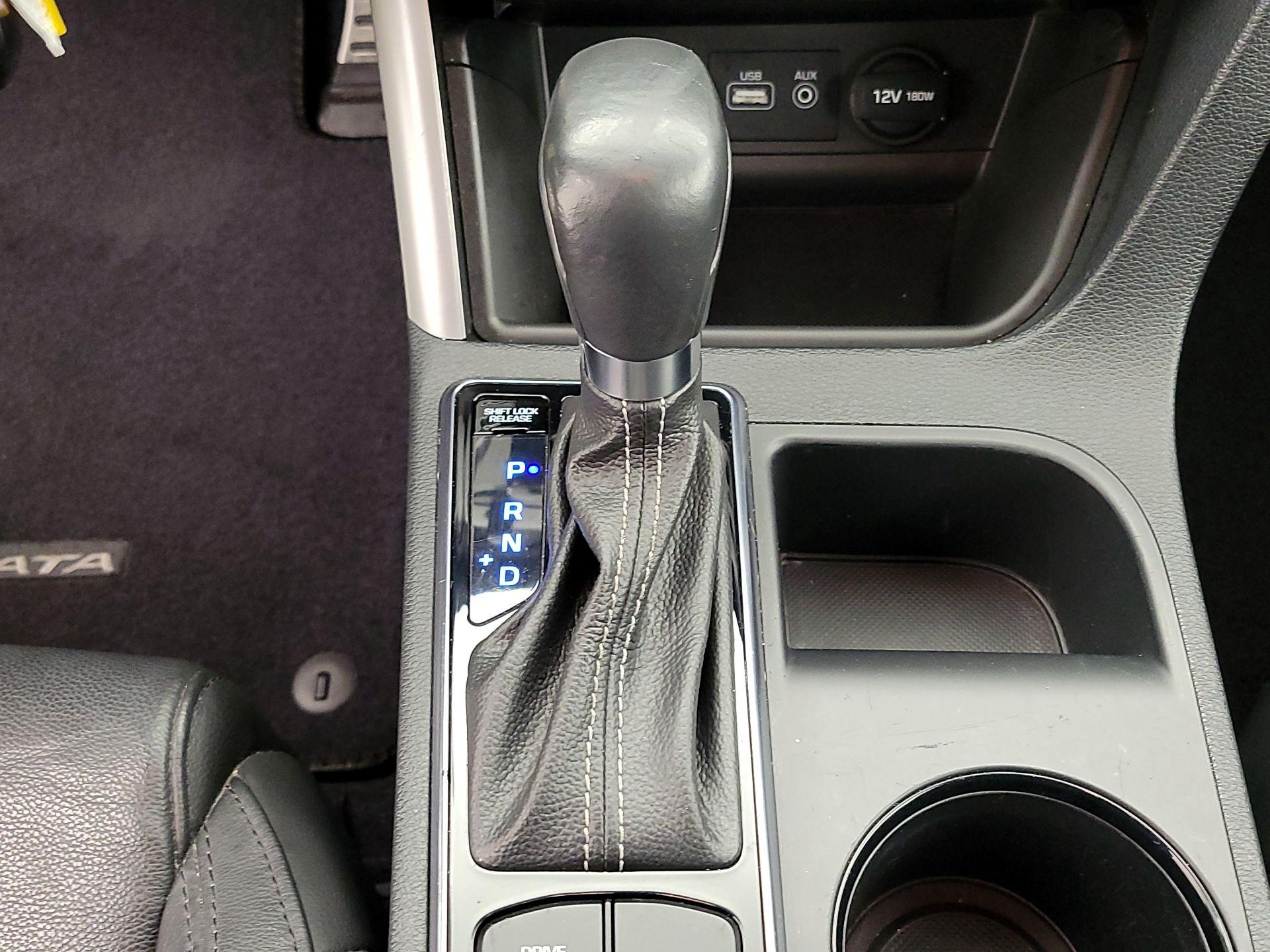 Thumbnail: 2017 Hyundai Sonata - 17
