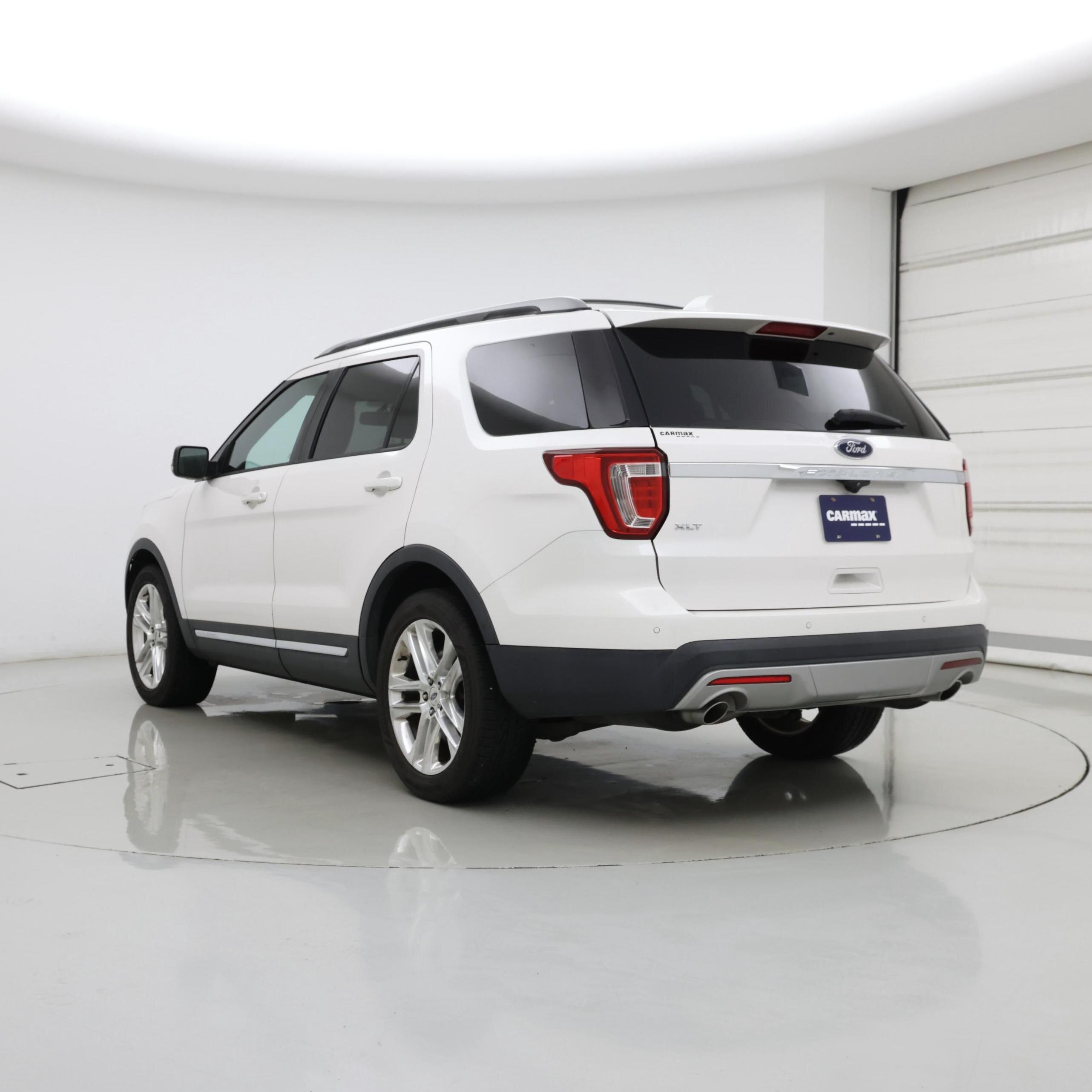 Thumbnail: 2017 Ford Explorer - 2