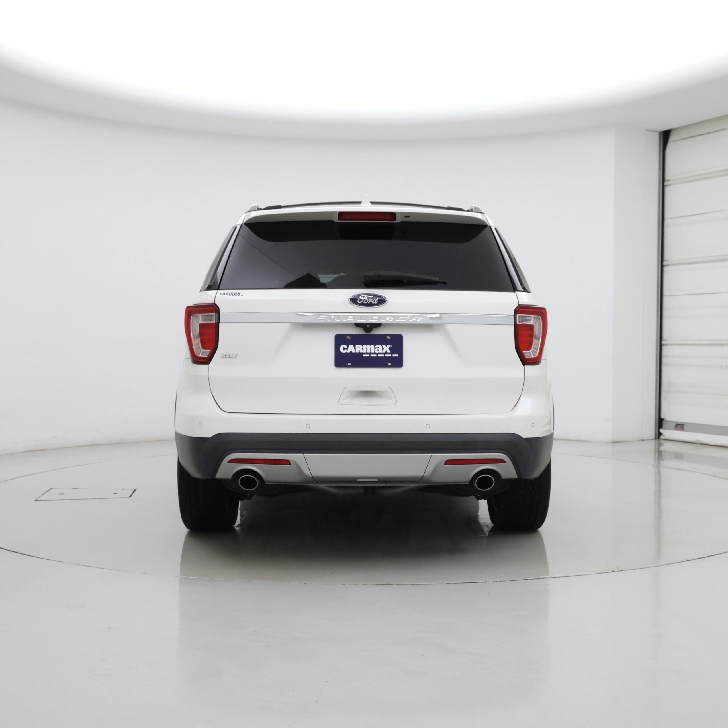 Thumbnail: 2017 Ford Explorer - 6