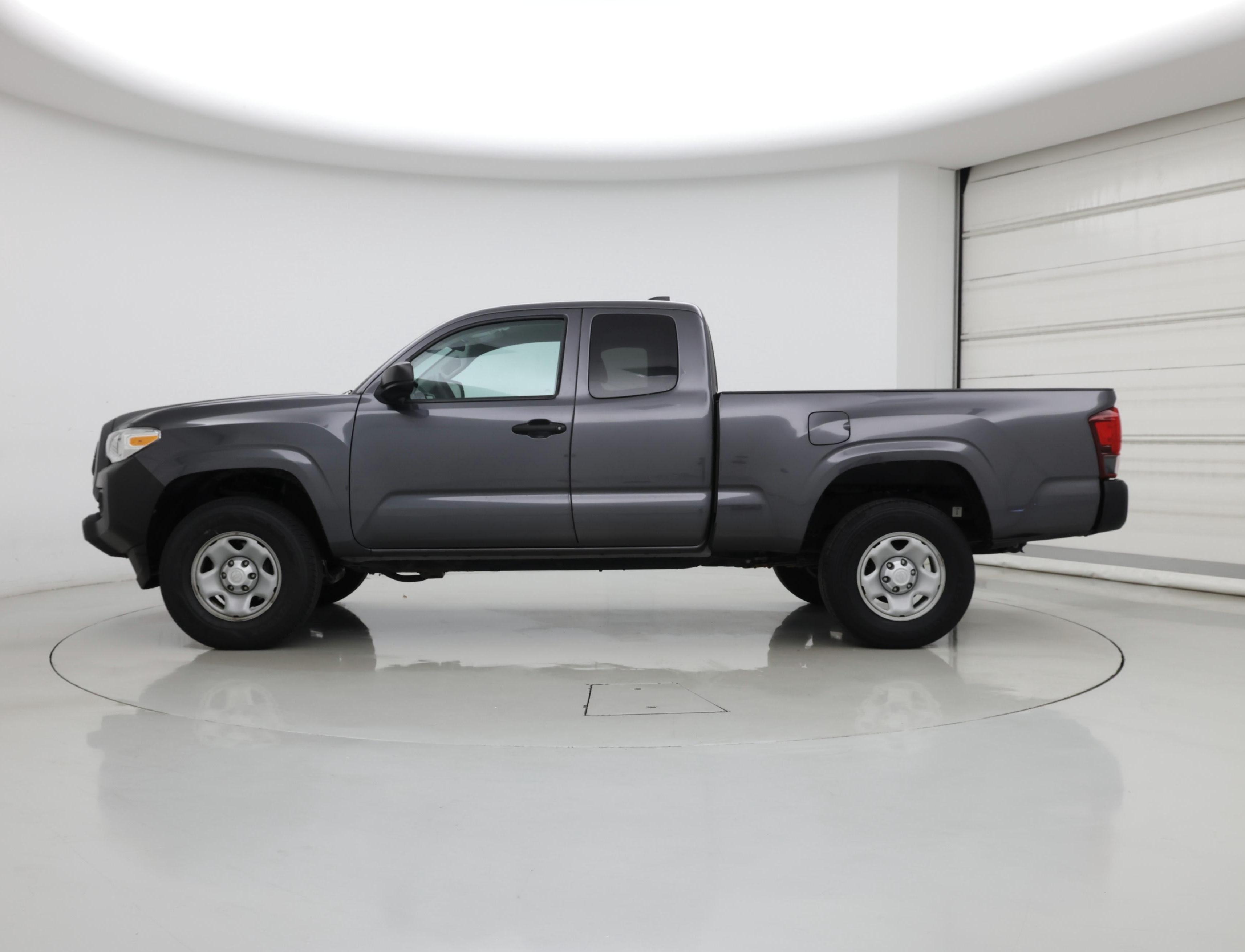 Thumbnail: 2022 Toyota Tacoma - 3