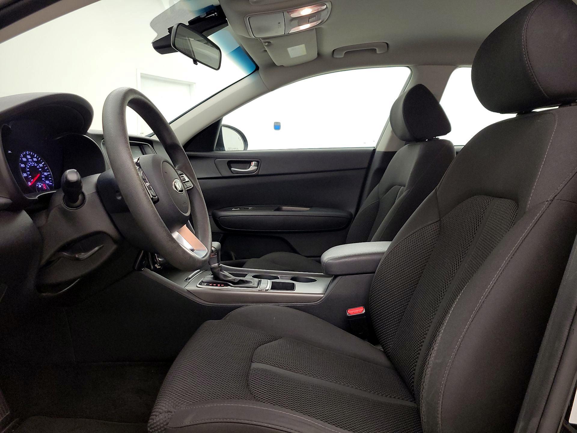Thumbnail: 2019 Kia Optima - 11